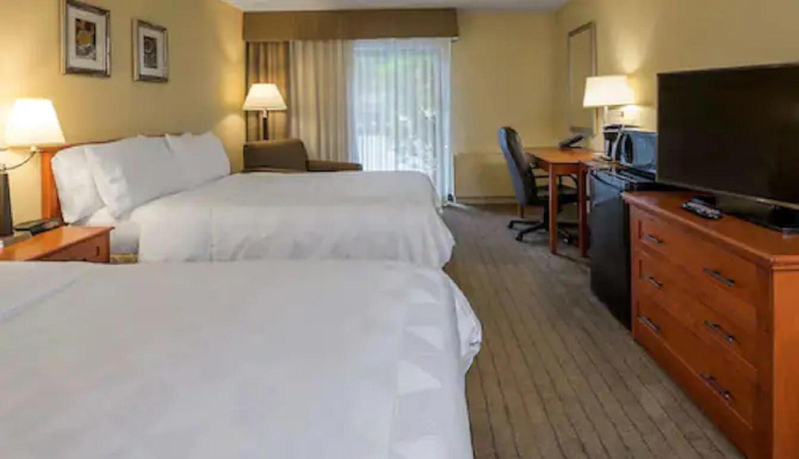 Standard Double Room with Two Double Beds - Non Smoking - Photo 2