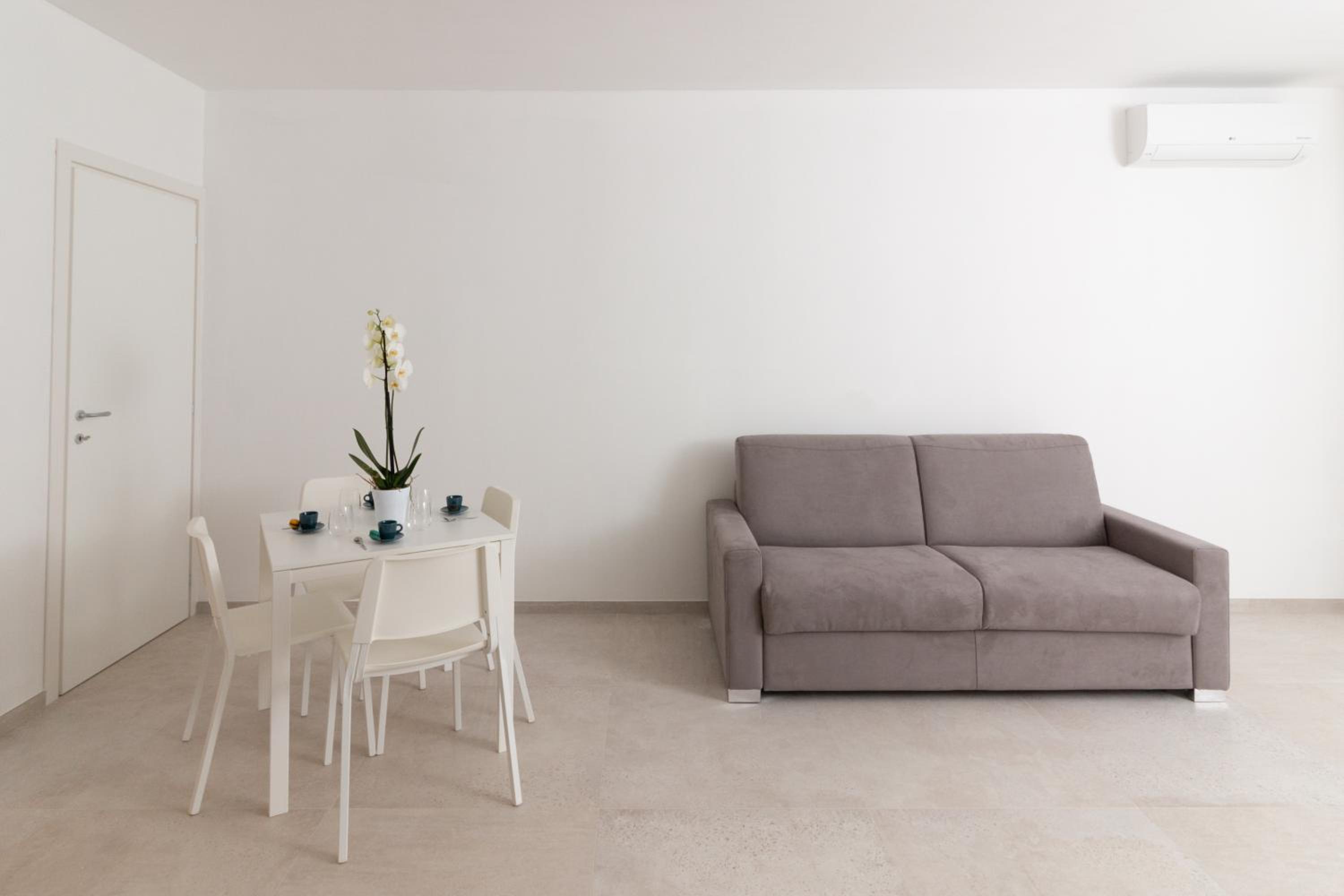 Apartment photo 3