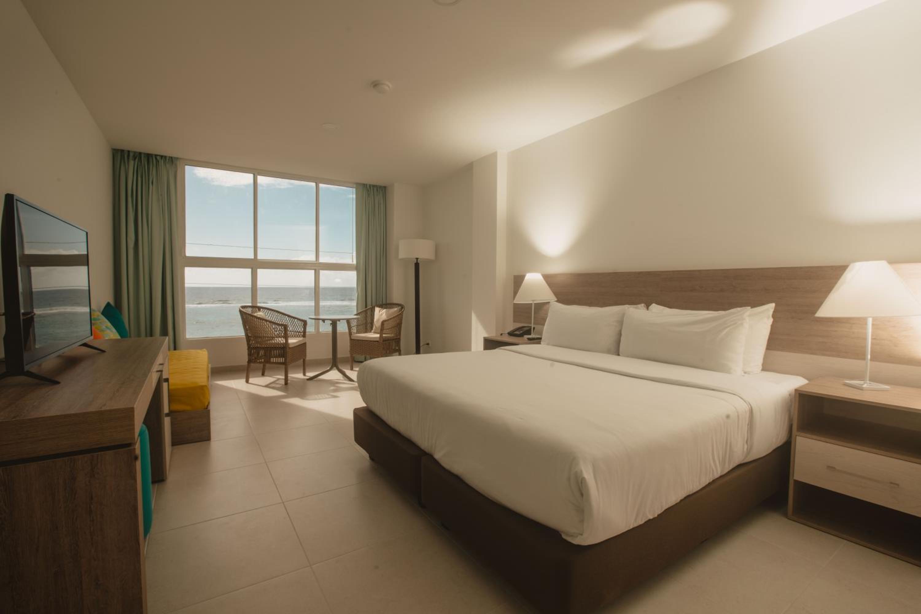 Standard Double or Twin Room with Sea View photo 3