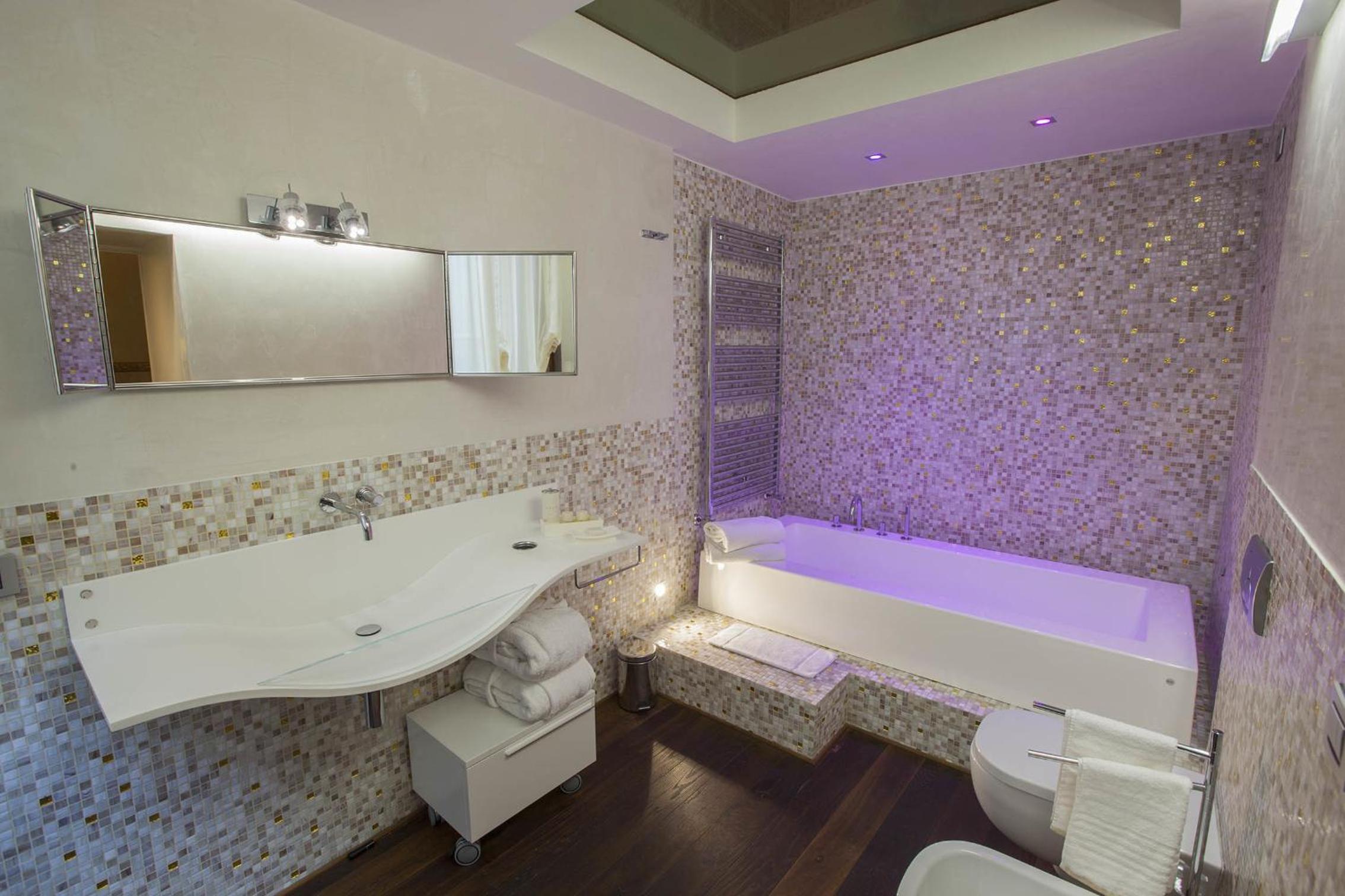 Deluxe Double Room with steam bath photo 2