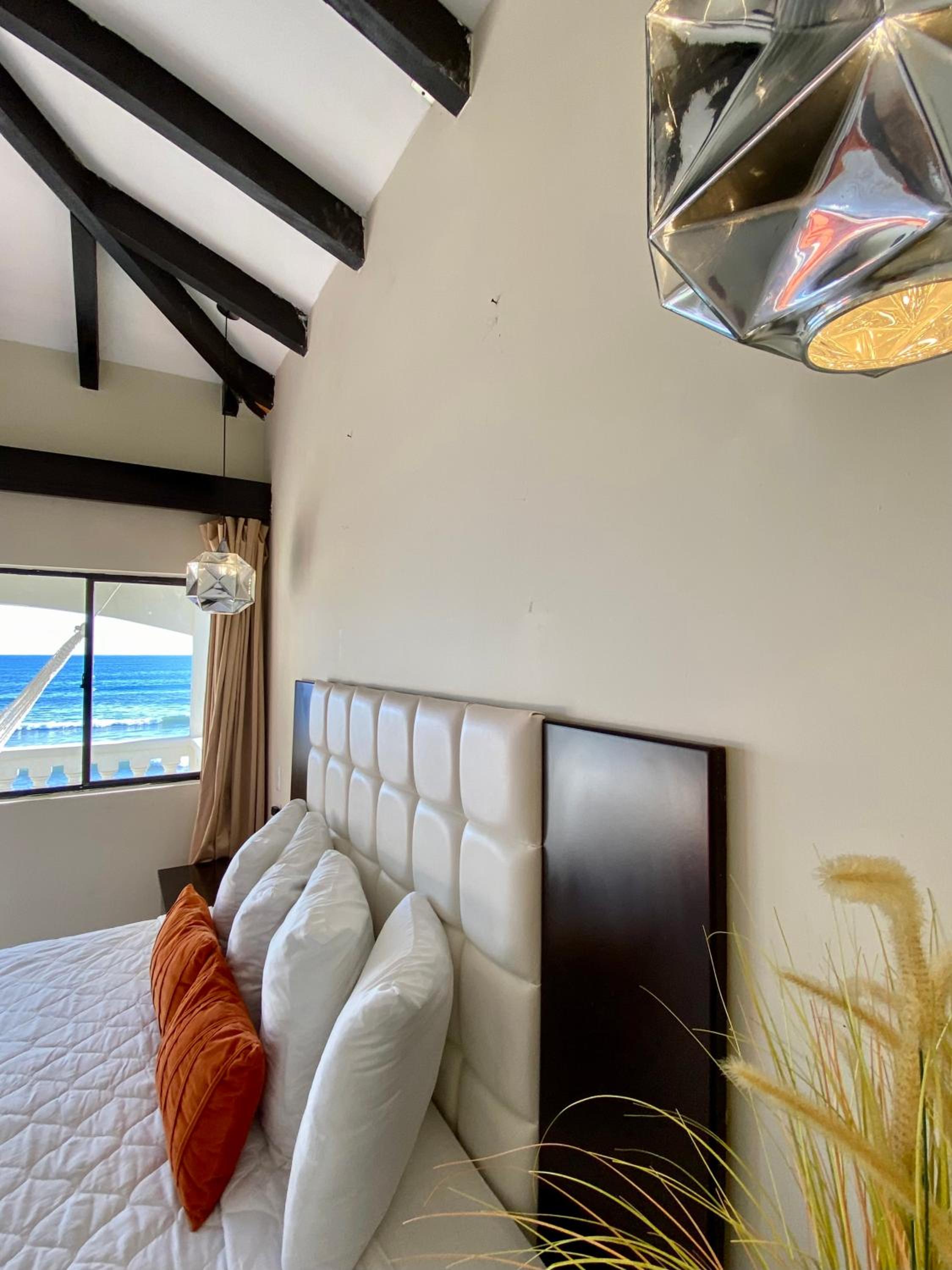 Orange Suite with Ocean Front View photo 3