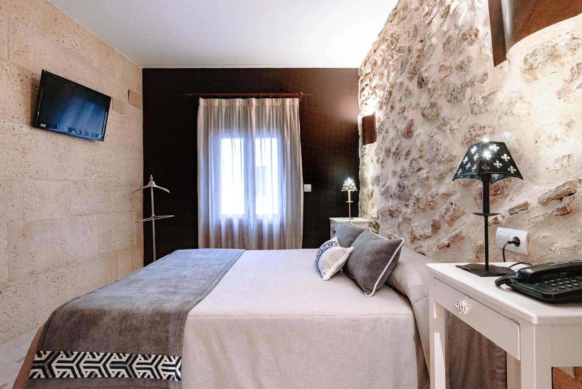 Habitación Doble Estándar (Ubicada en Edificio Adyacente).