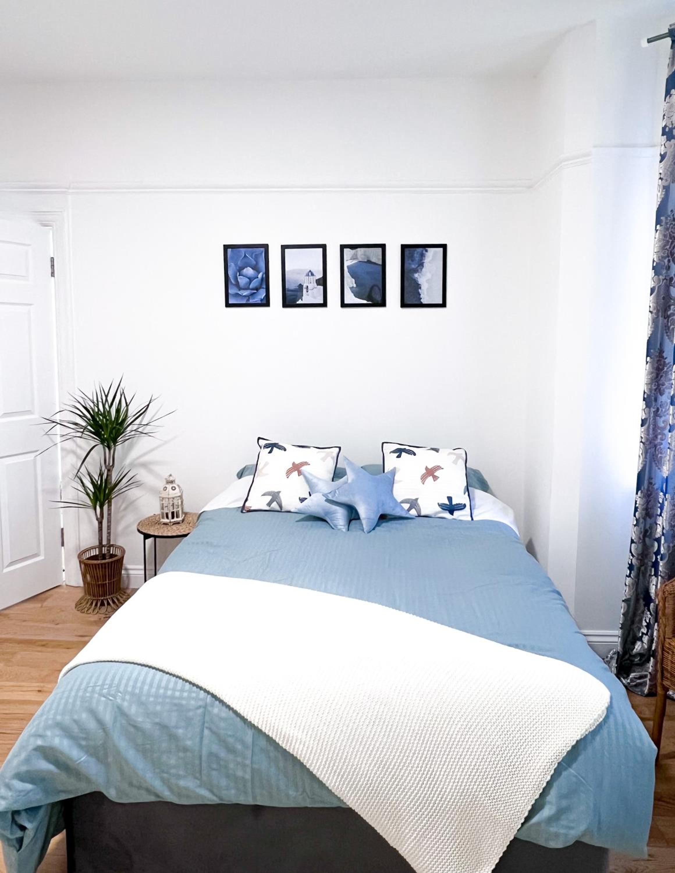 Deluxe King Room photo 1