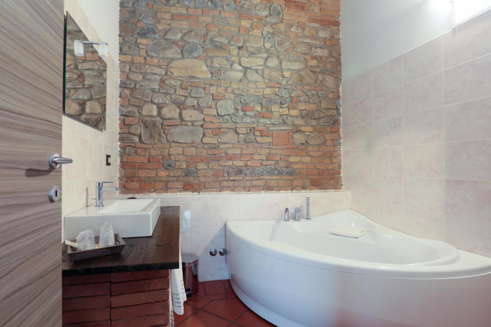 Superior Double Room - Photo 2
