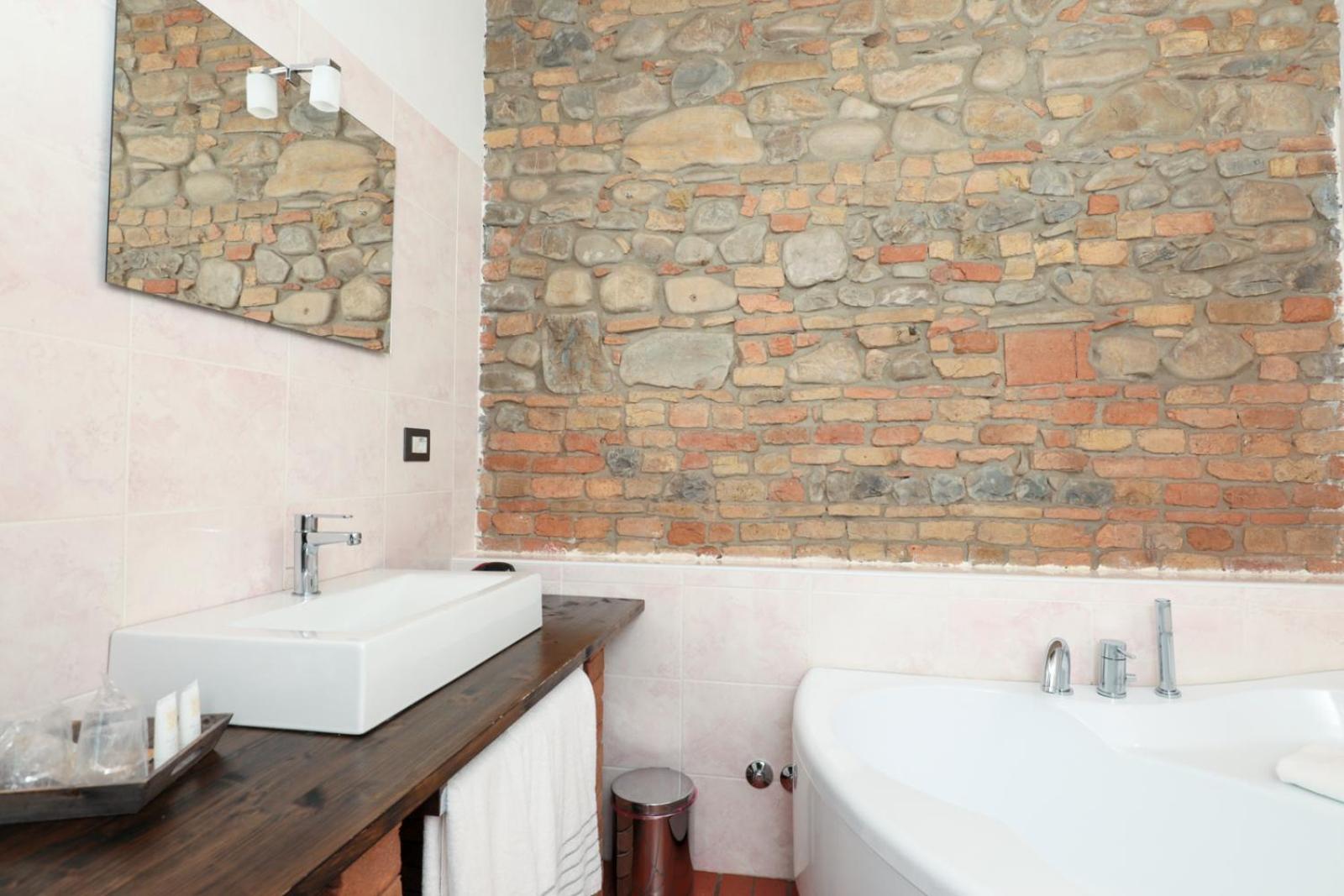 Superior Double Room - Photo 3