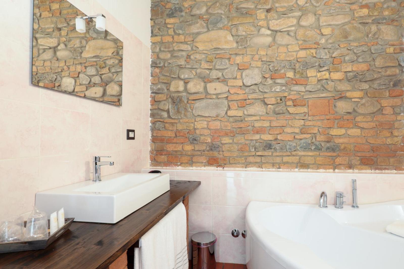 Superior Double Room - Photo 7