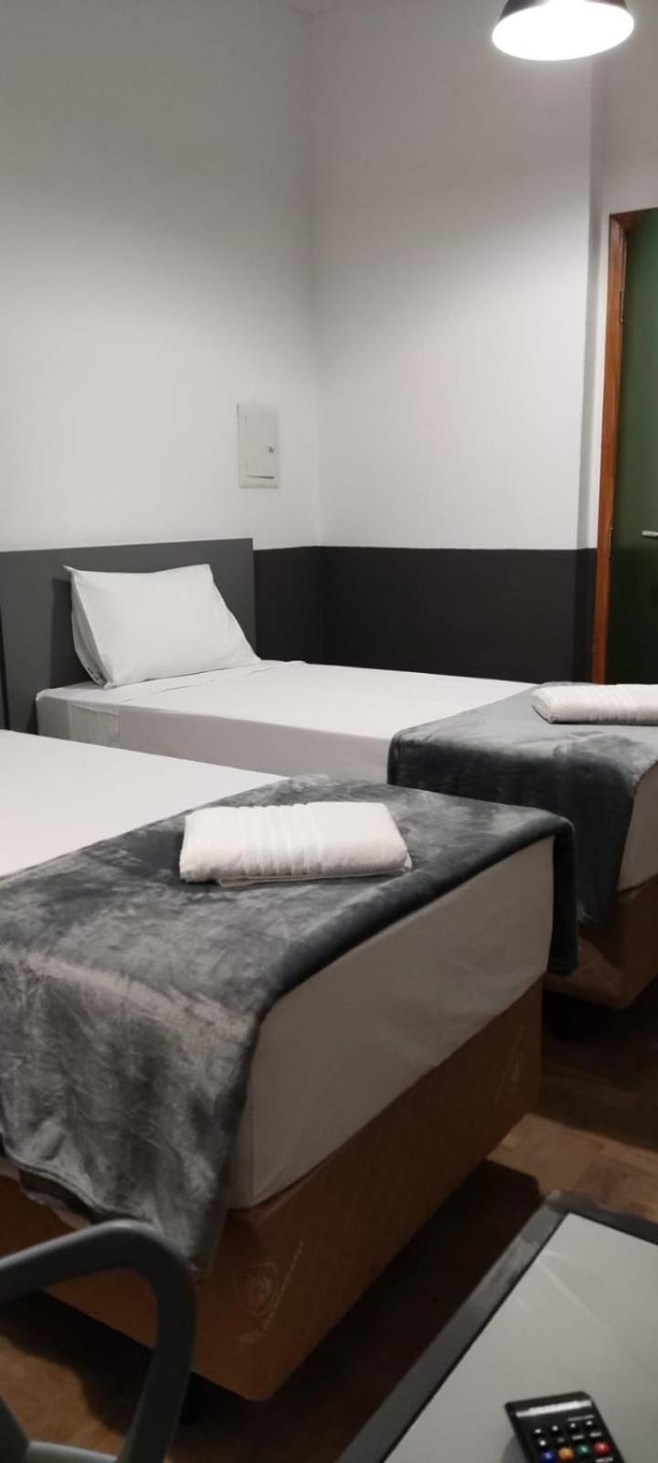 Standard Twin Room - Photo 1