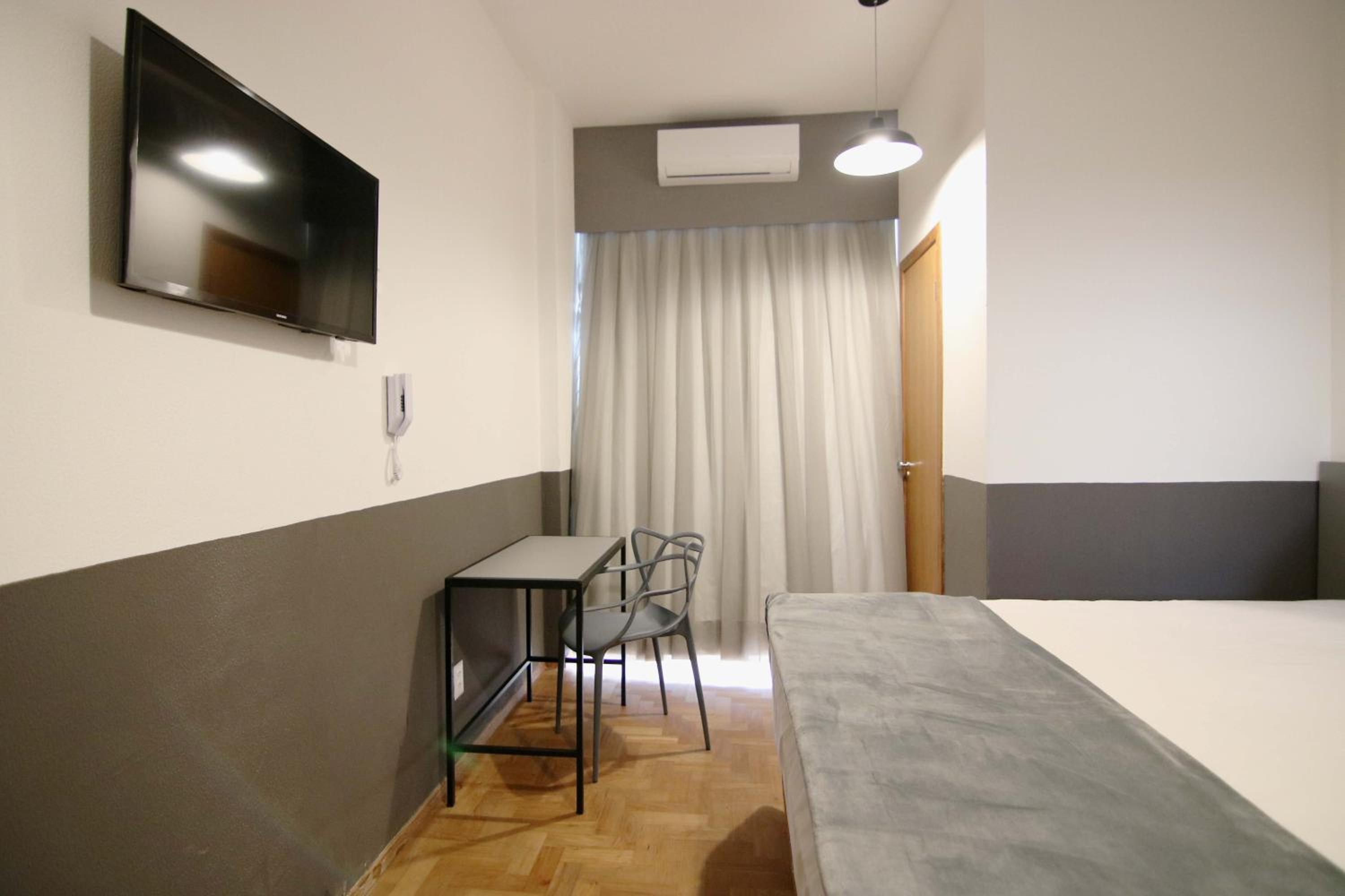 Standard Double Room - Photo 4