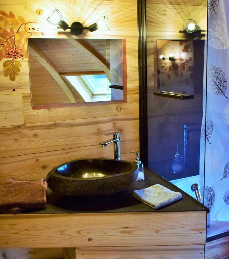 Double Room with Private Bathroom - Photo 7