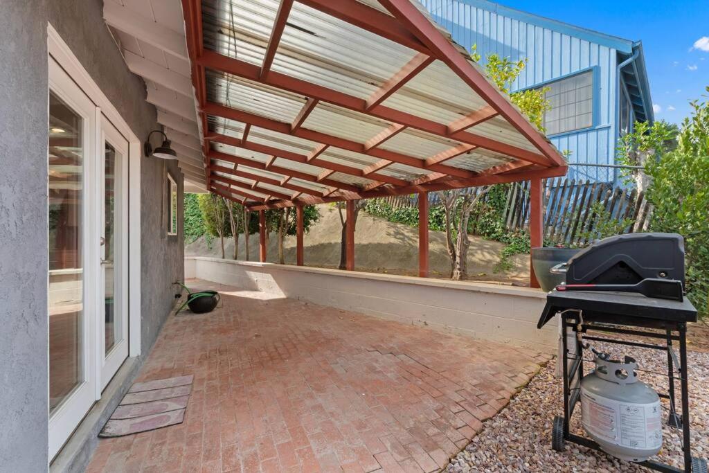Four-Bedroom House photo 3