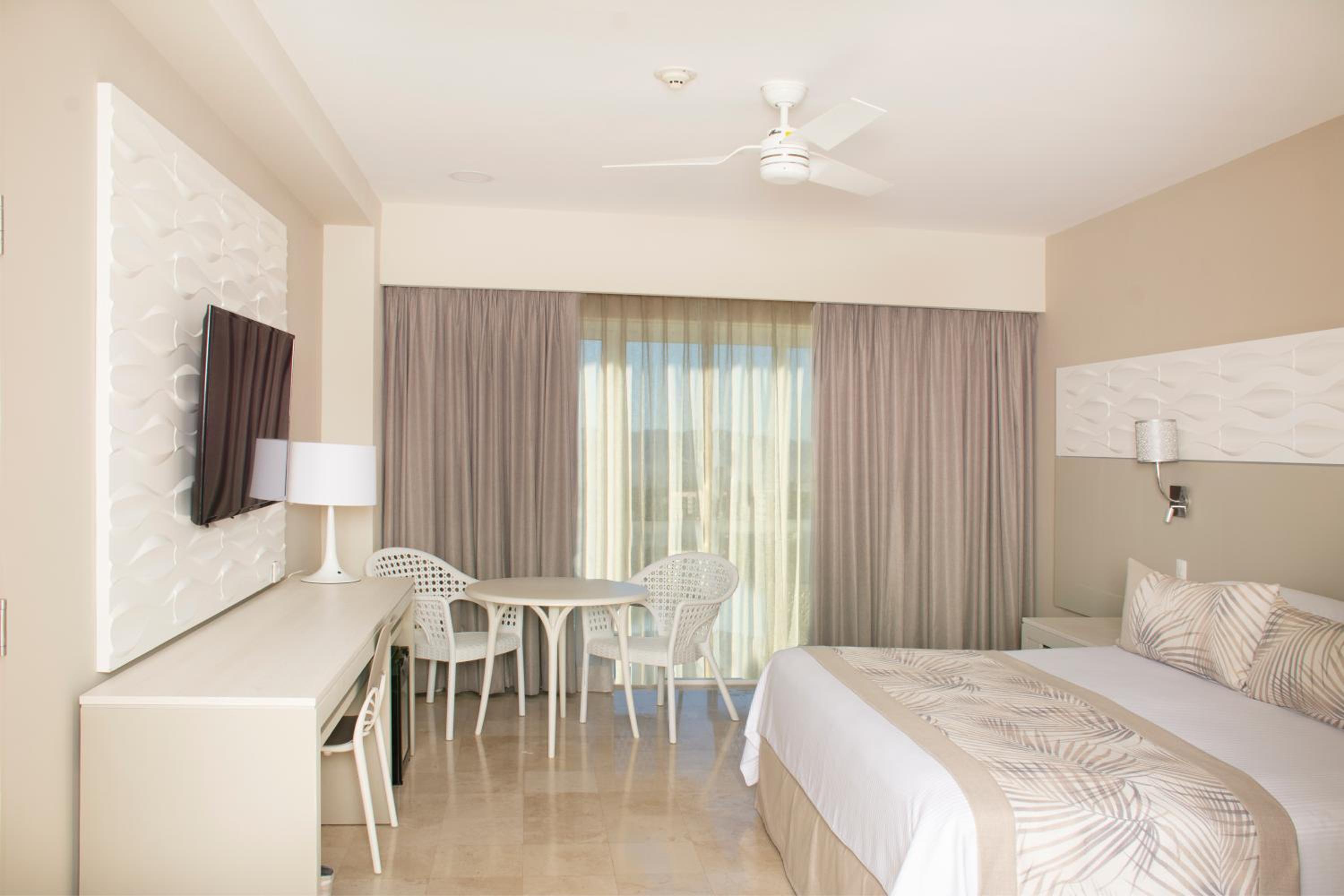 Deluxe Resort View King