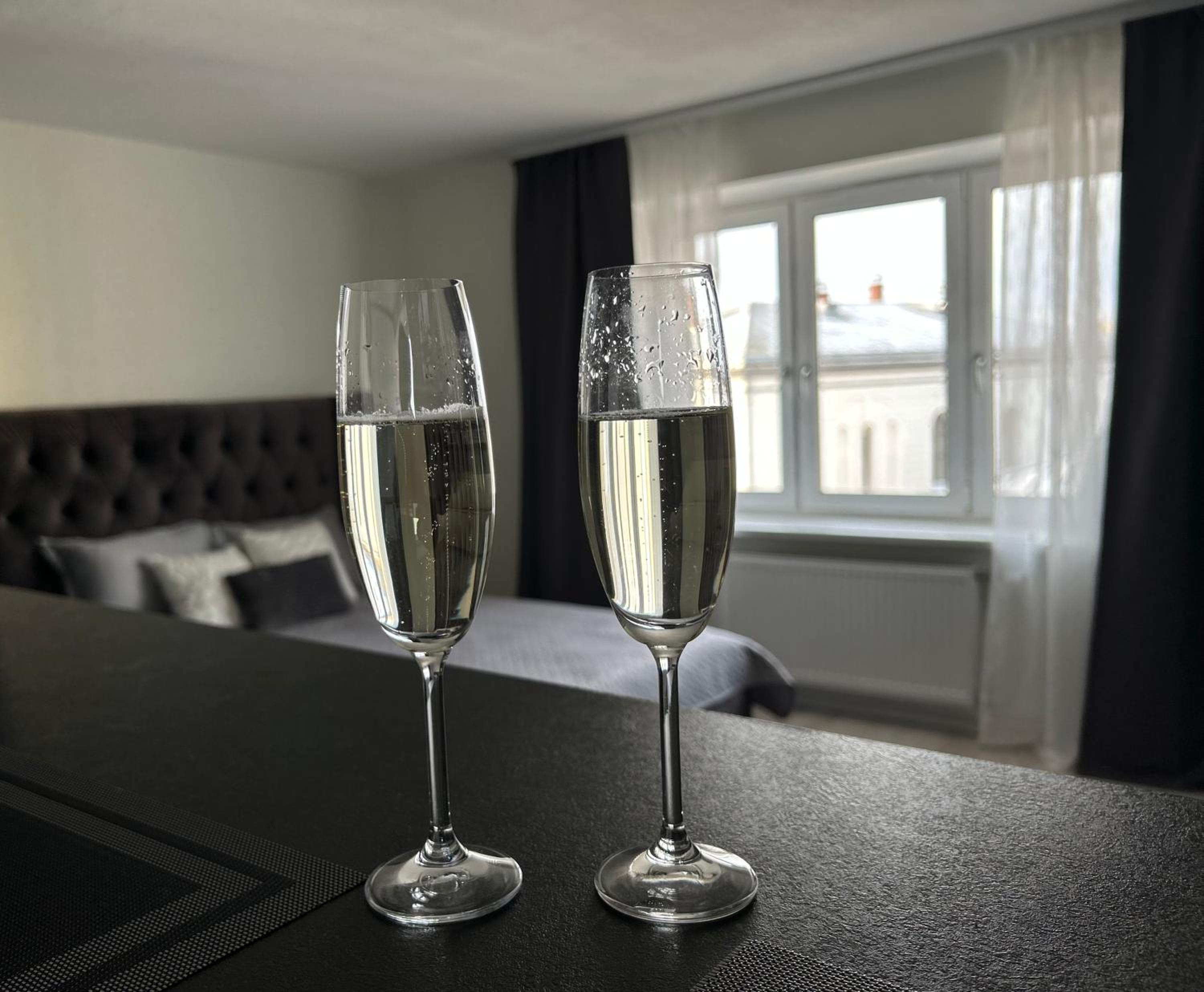 One-Bedroom Apartment - Photo 14
