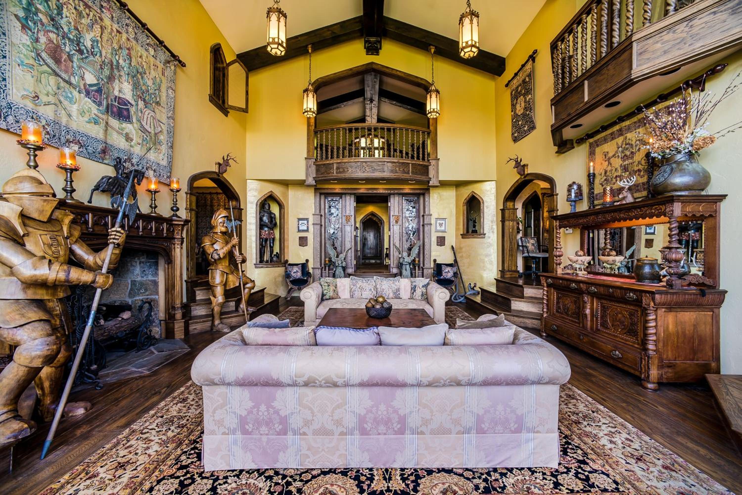 The Royal Bedroom in HIGHLANDS CASTLE
