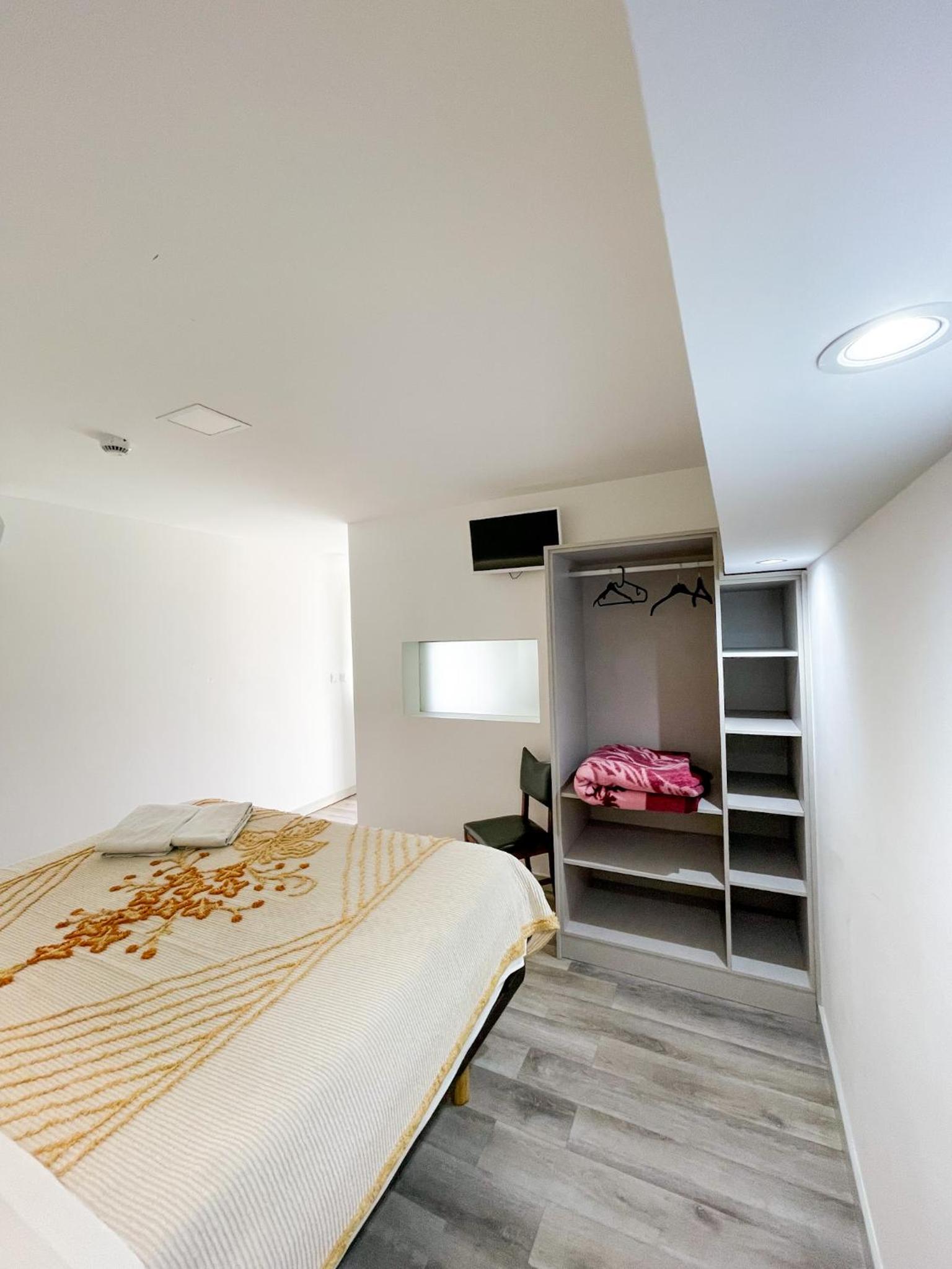 Double Room with Pool View photo 3