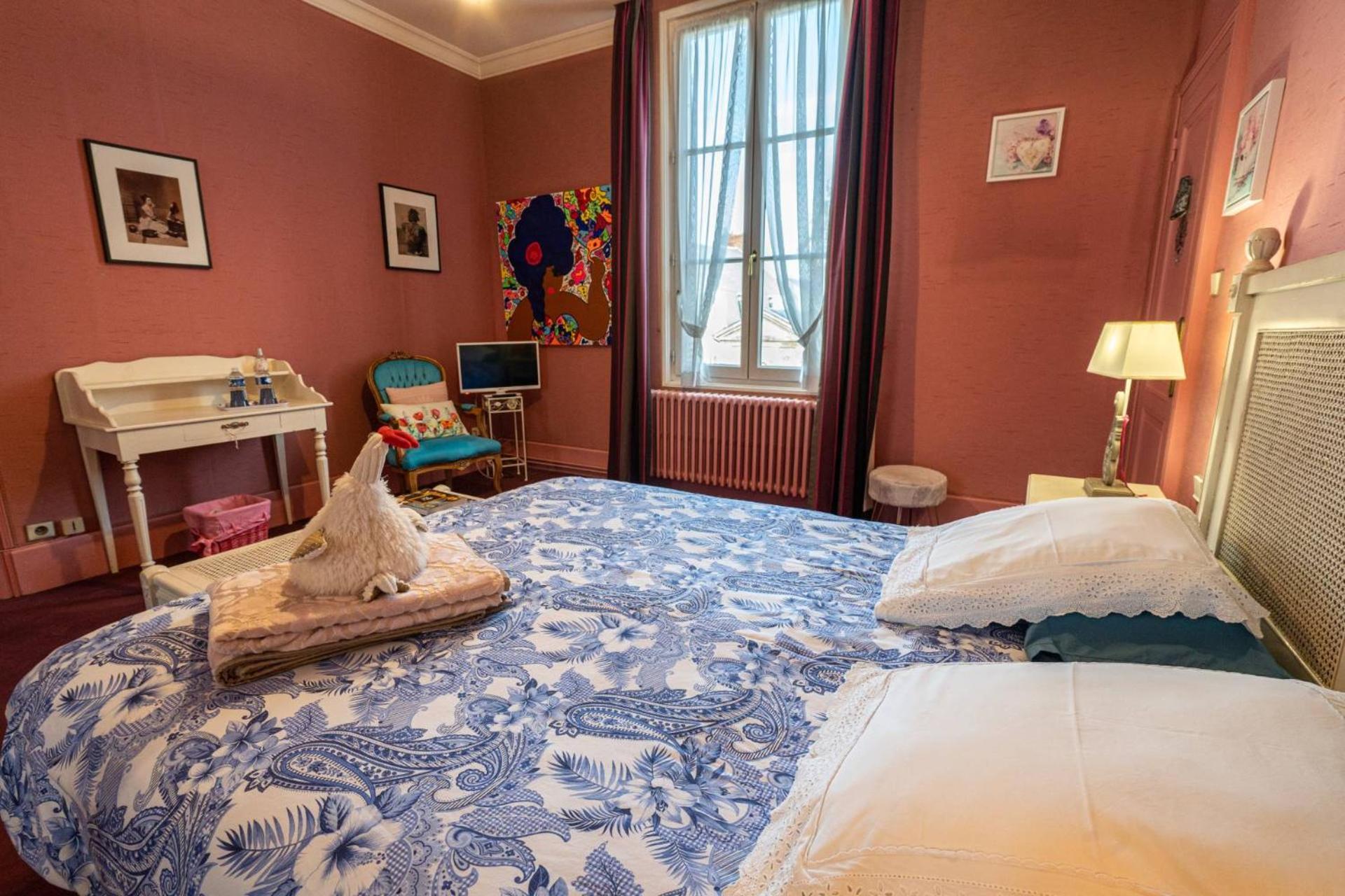 Double Room with Private Bathroom - Photo 3