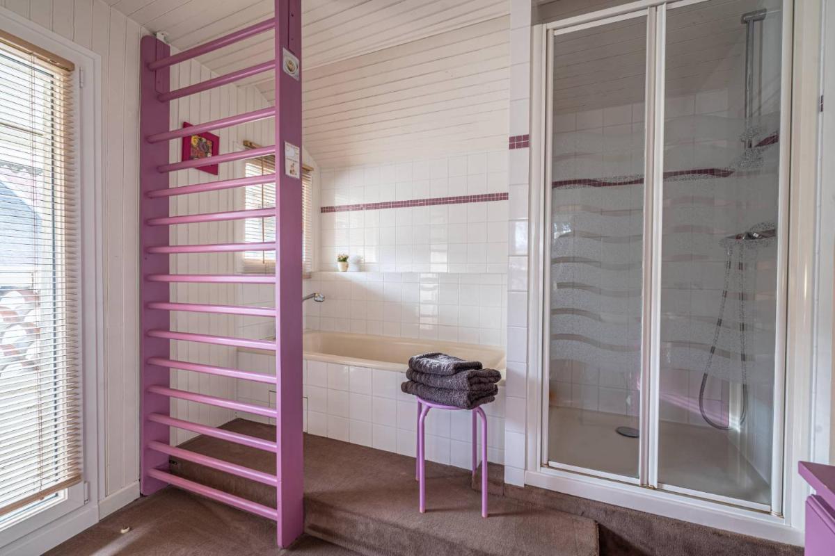 Double Room with Private Bathroom - Photo 1