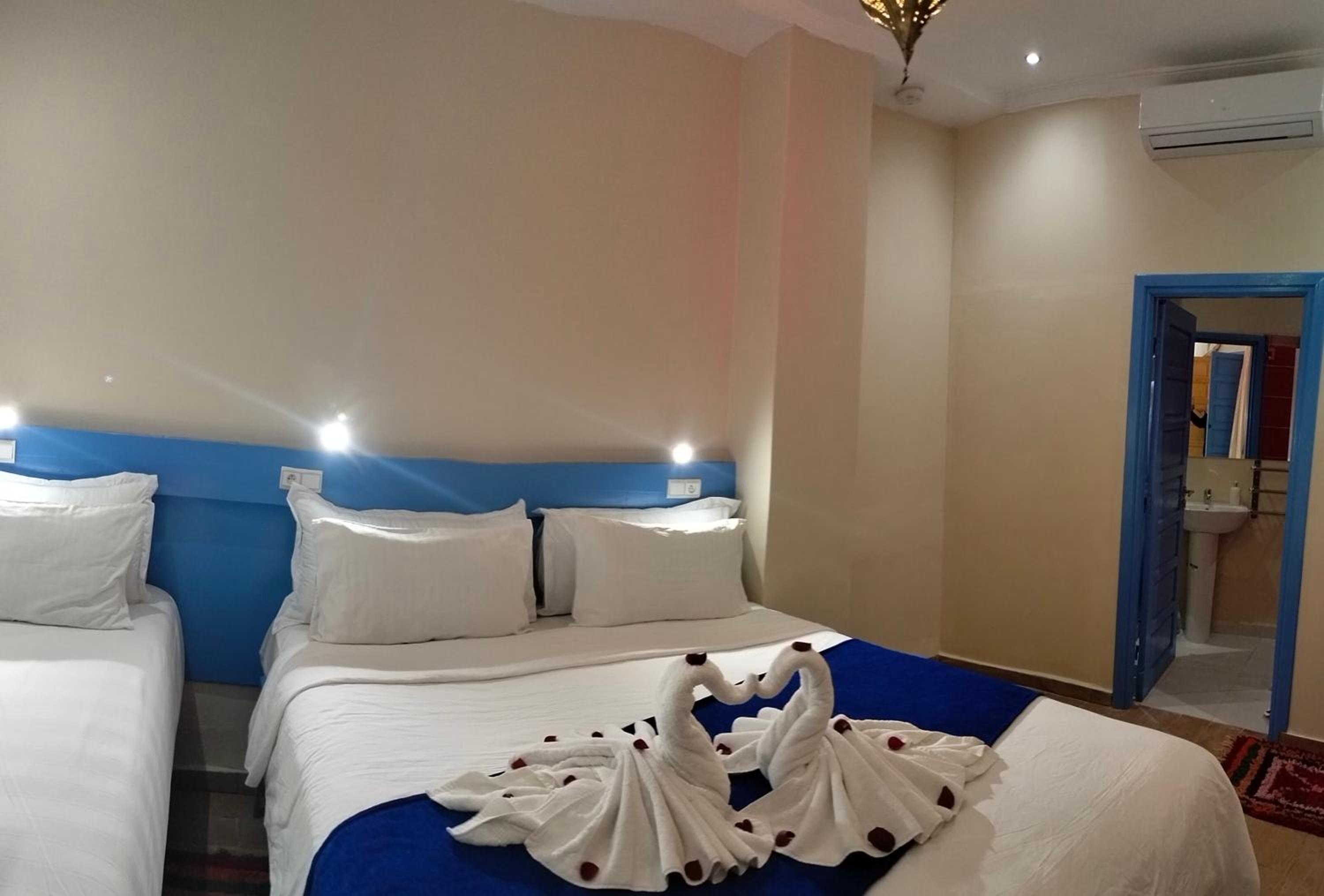 Comfort Triple Room with Shower - Photo 48