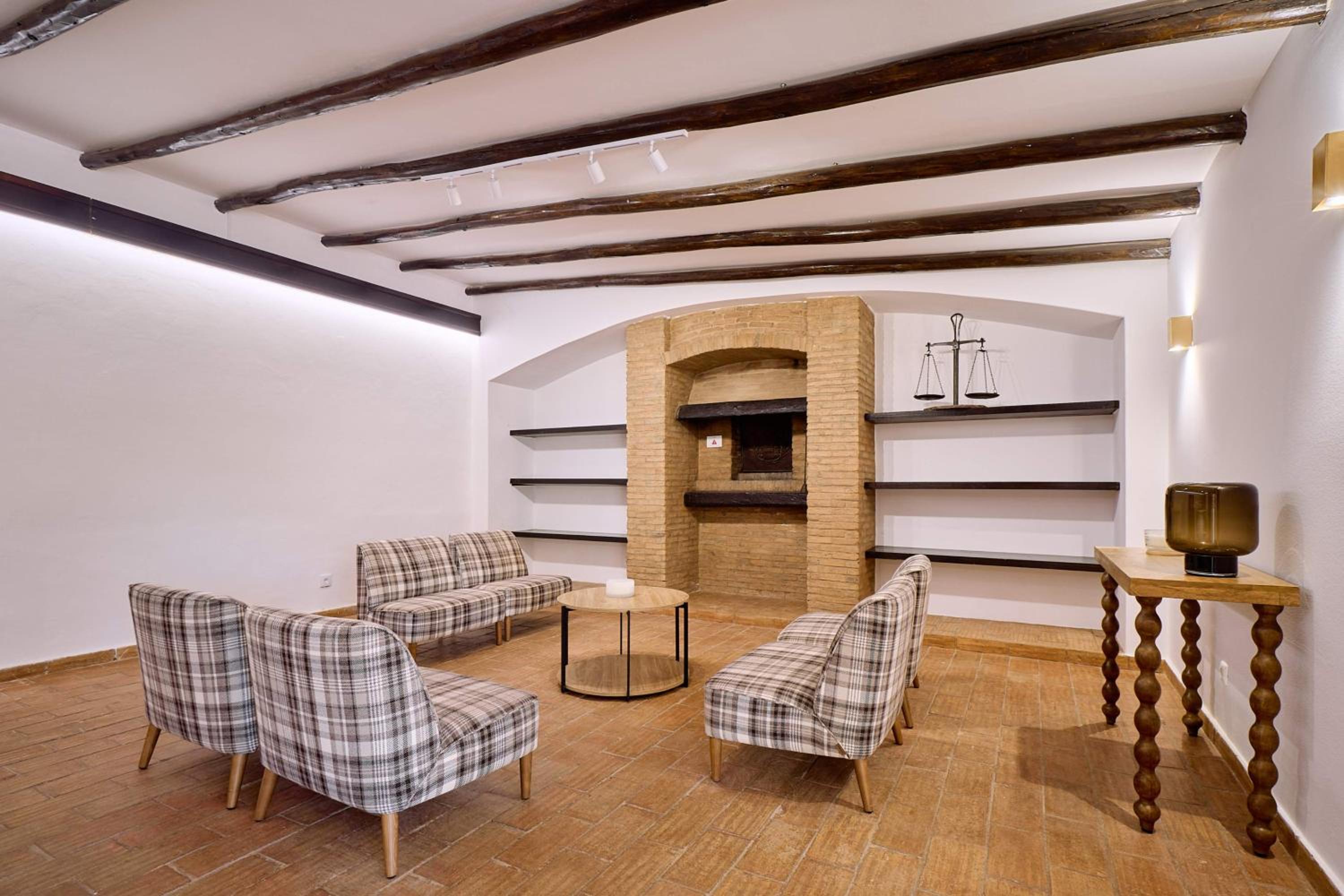 Deluxe Double Room in a House with Shared Facilities