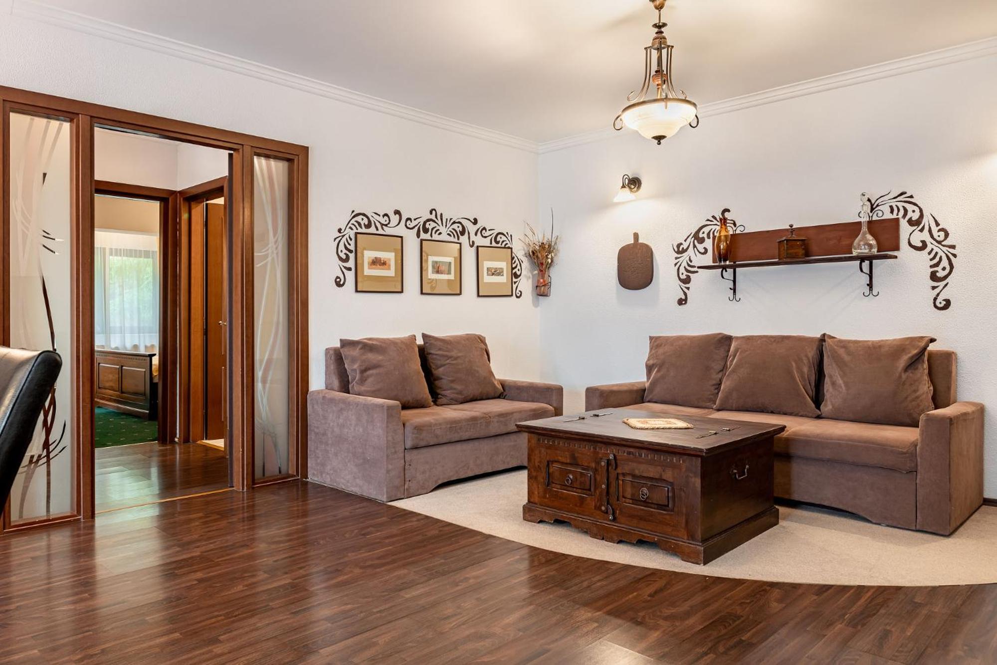Family Apartment - Photo 2