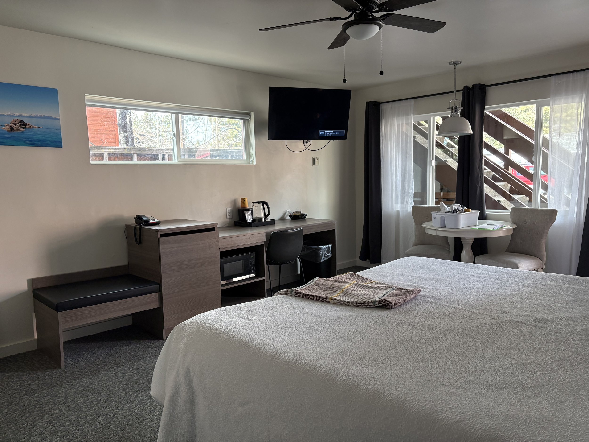 Deluxe king room