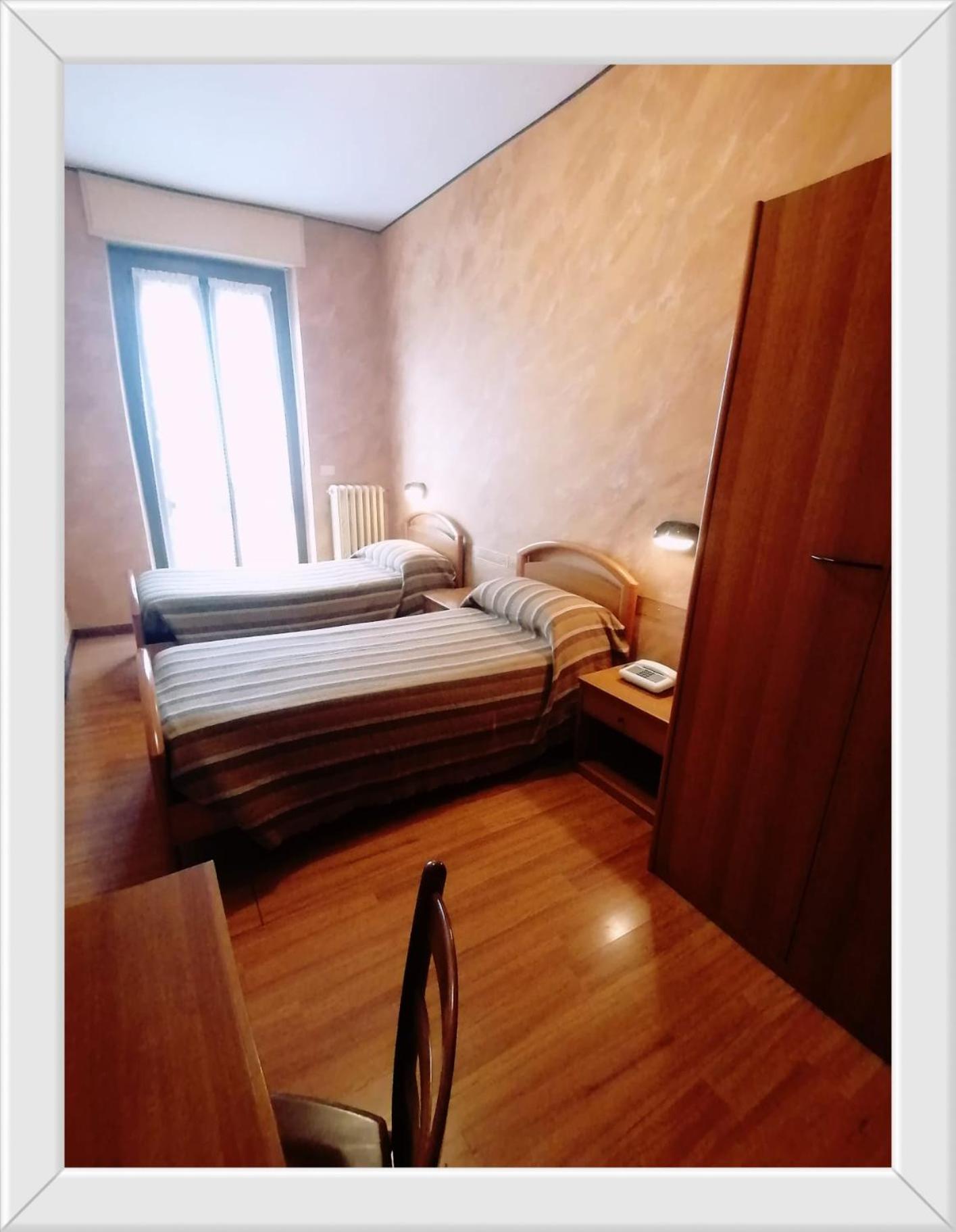Twin Room photo 1