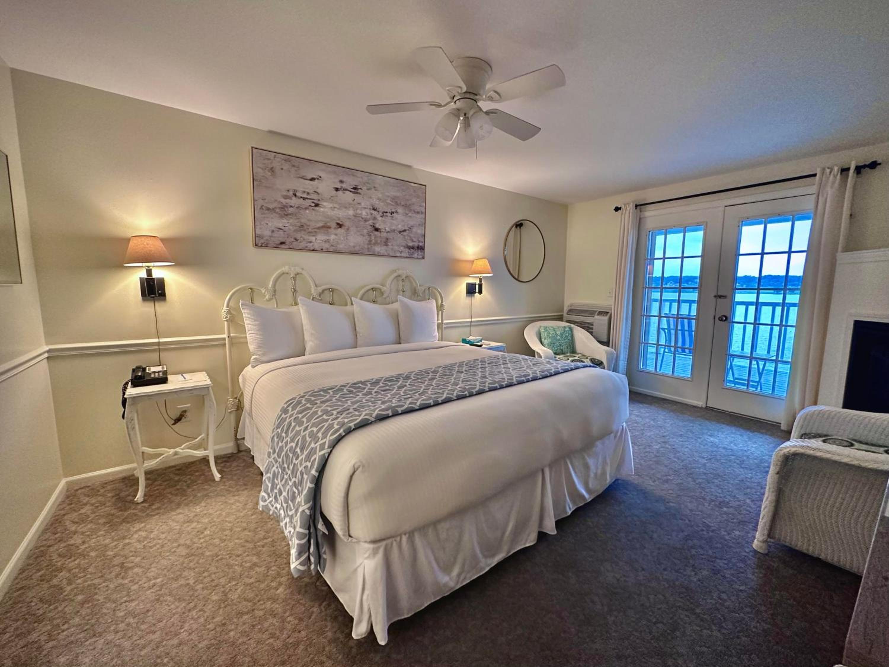 Single Room with Lake View