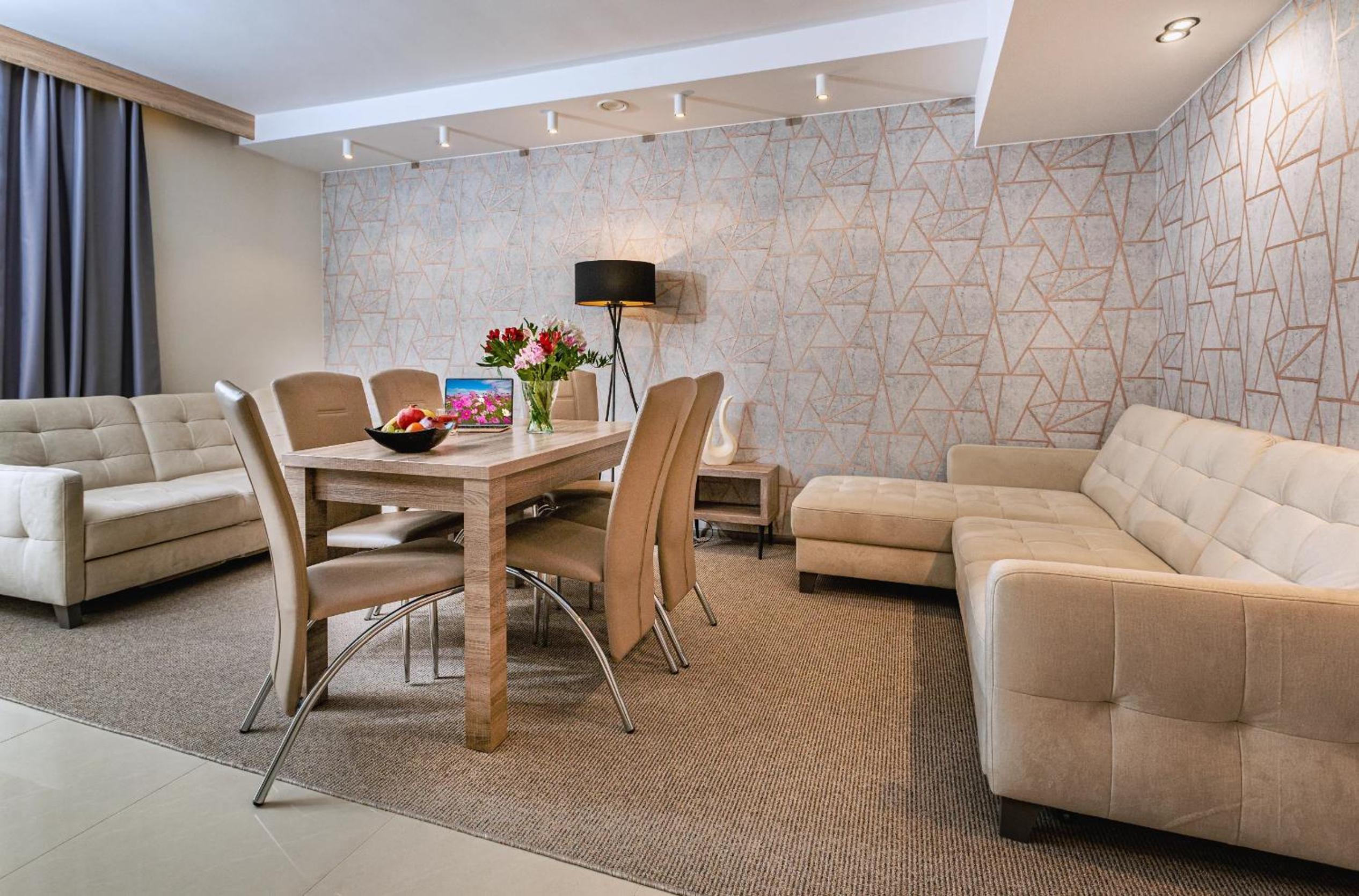 Apartment with Terrace photo 2