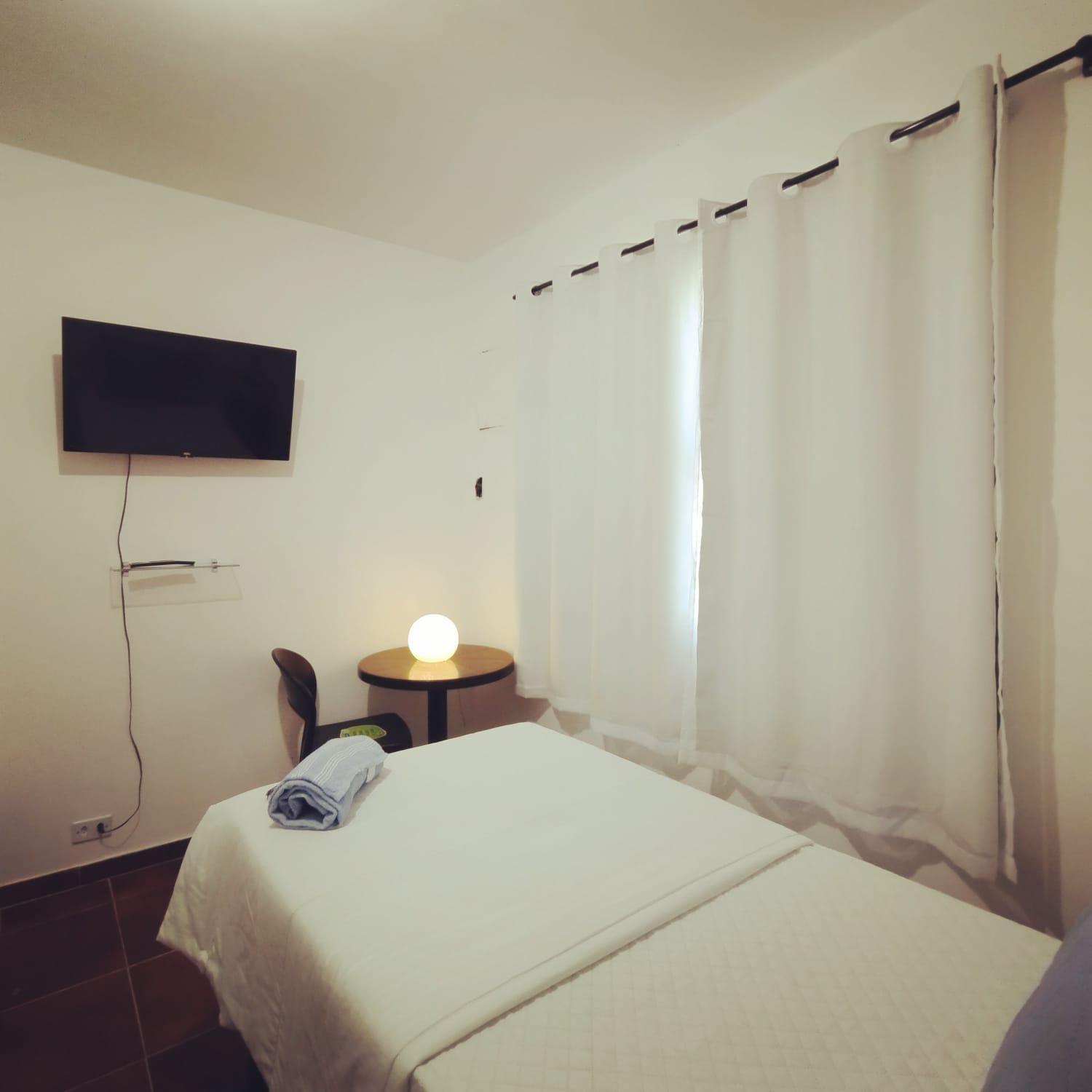 Twin Room with Shared Bathroom photo 2