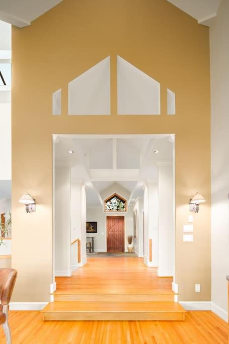 Three-Bedroom Villa photo 3