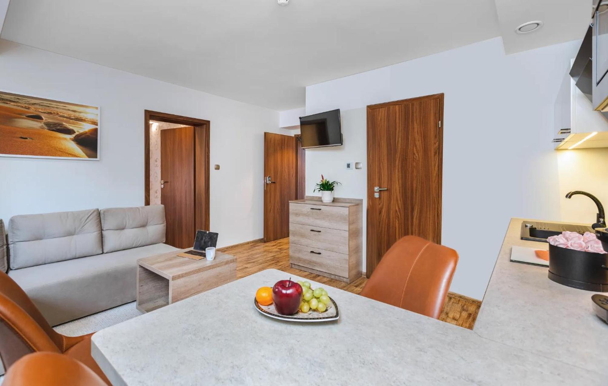 Apartment with Balcony photo 1