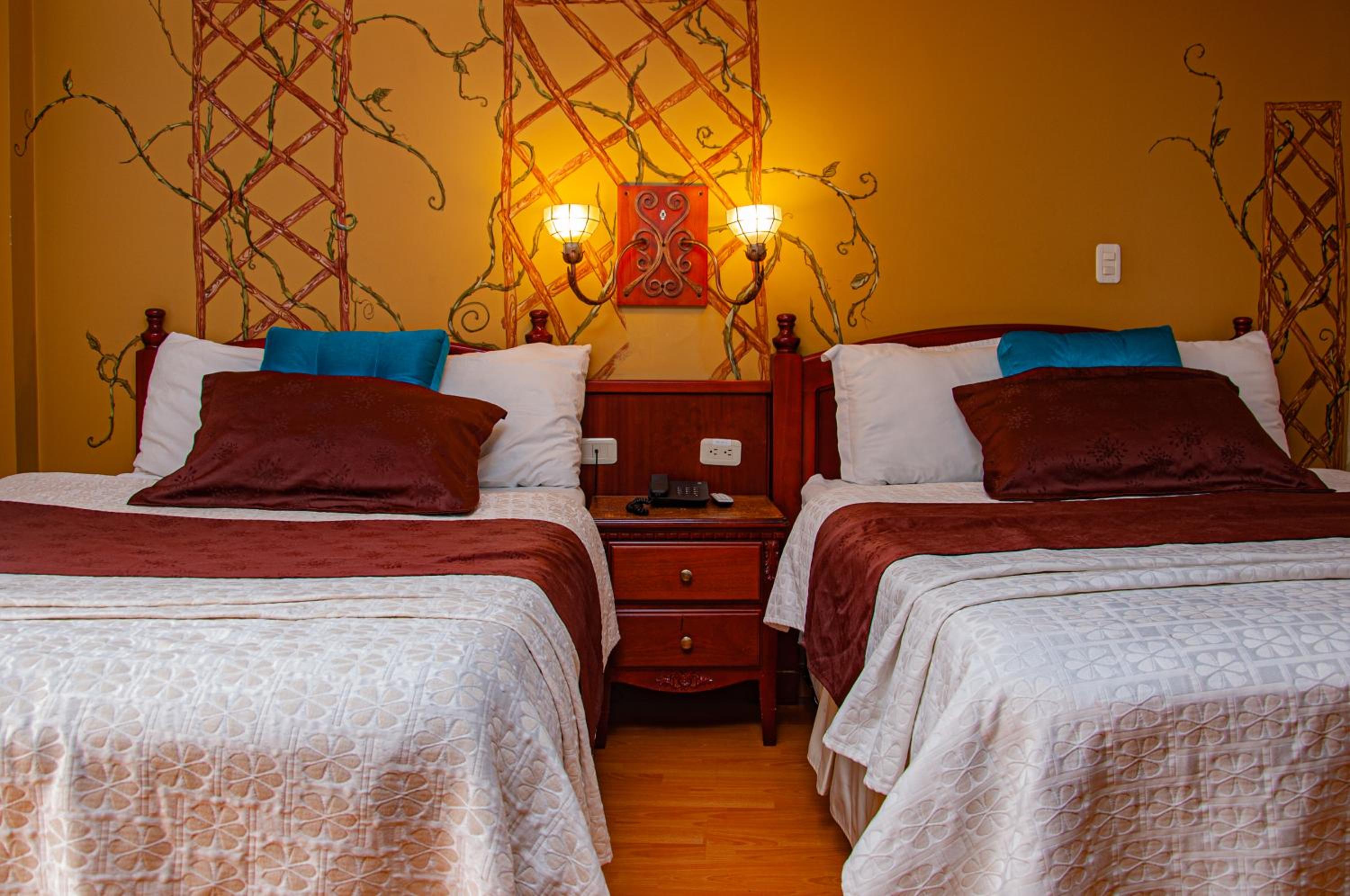 Double Room with Two Double Beds photo 3