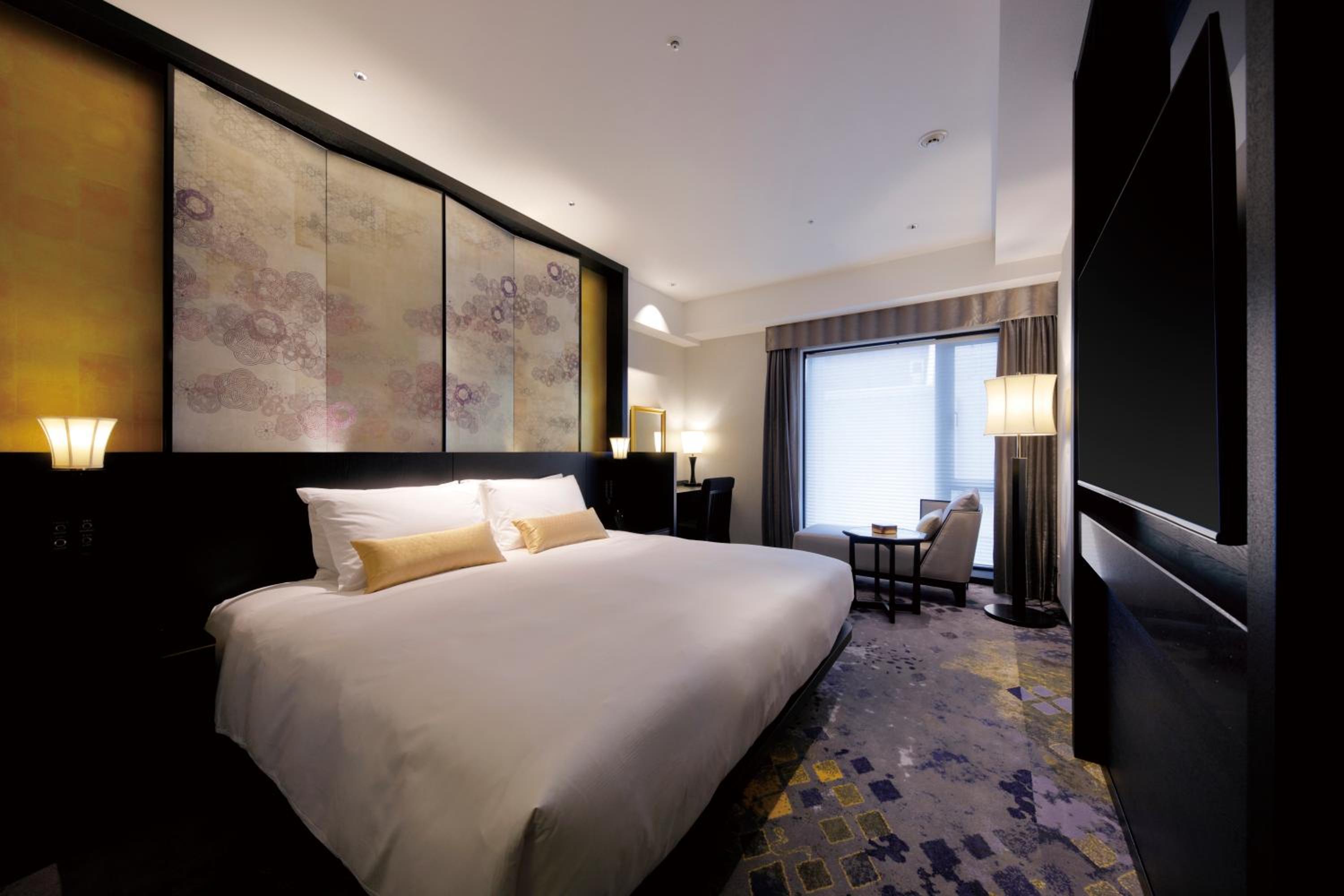 Superior King Room - Photo 1