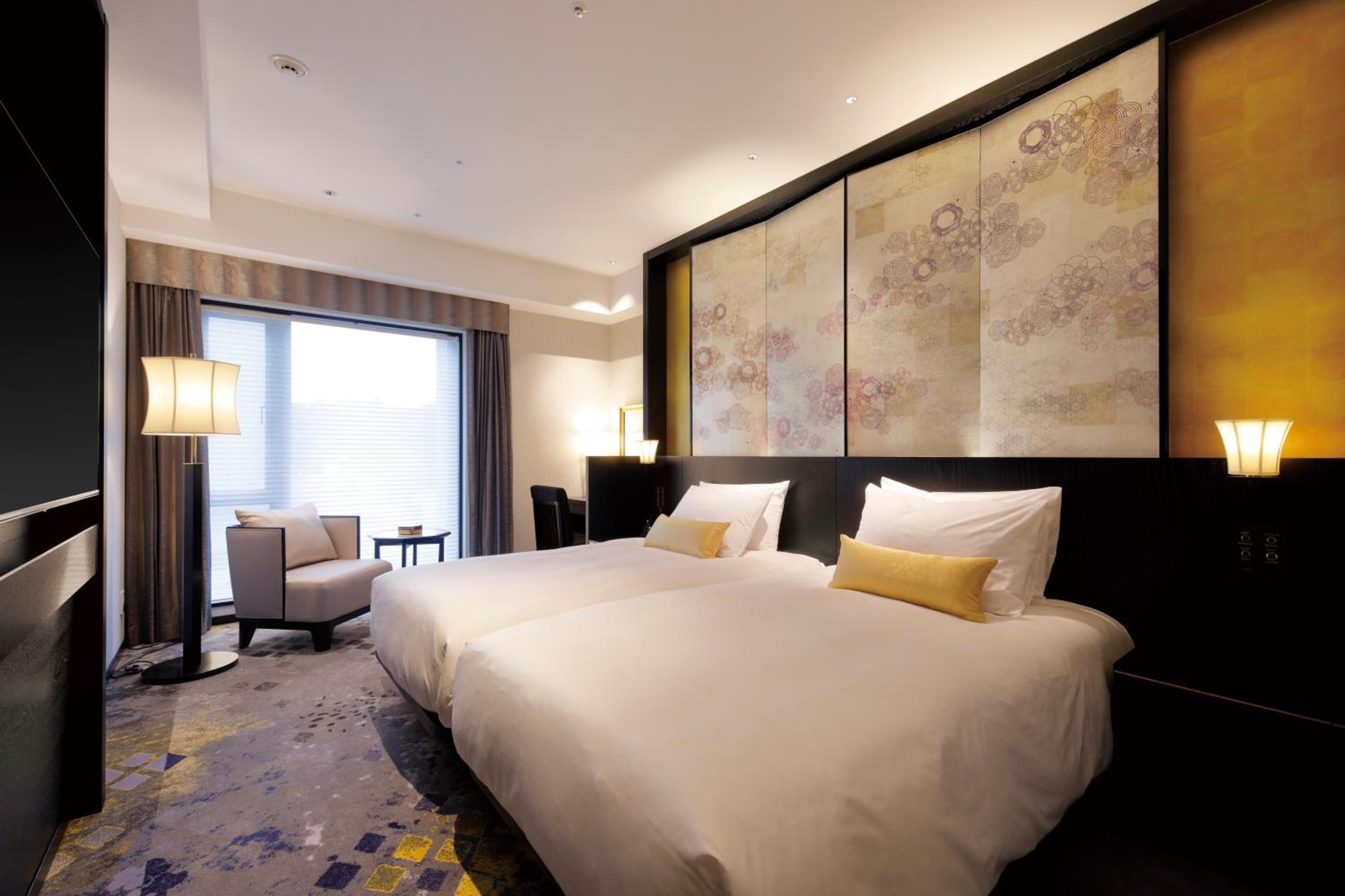 Superior Hollywood Twin Room - Photo 1