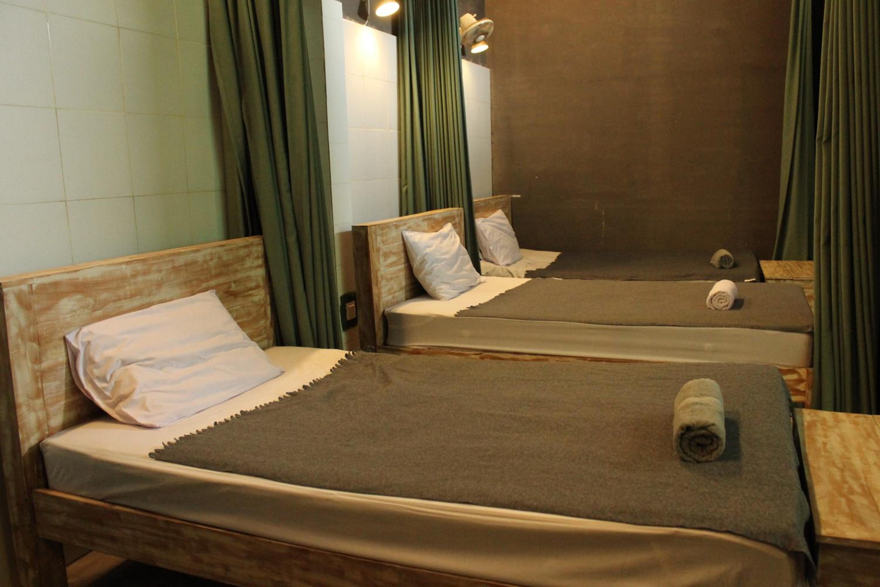 Bunk Bed In Mixed Dormitory Room photo 2