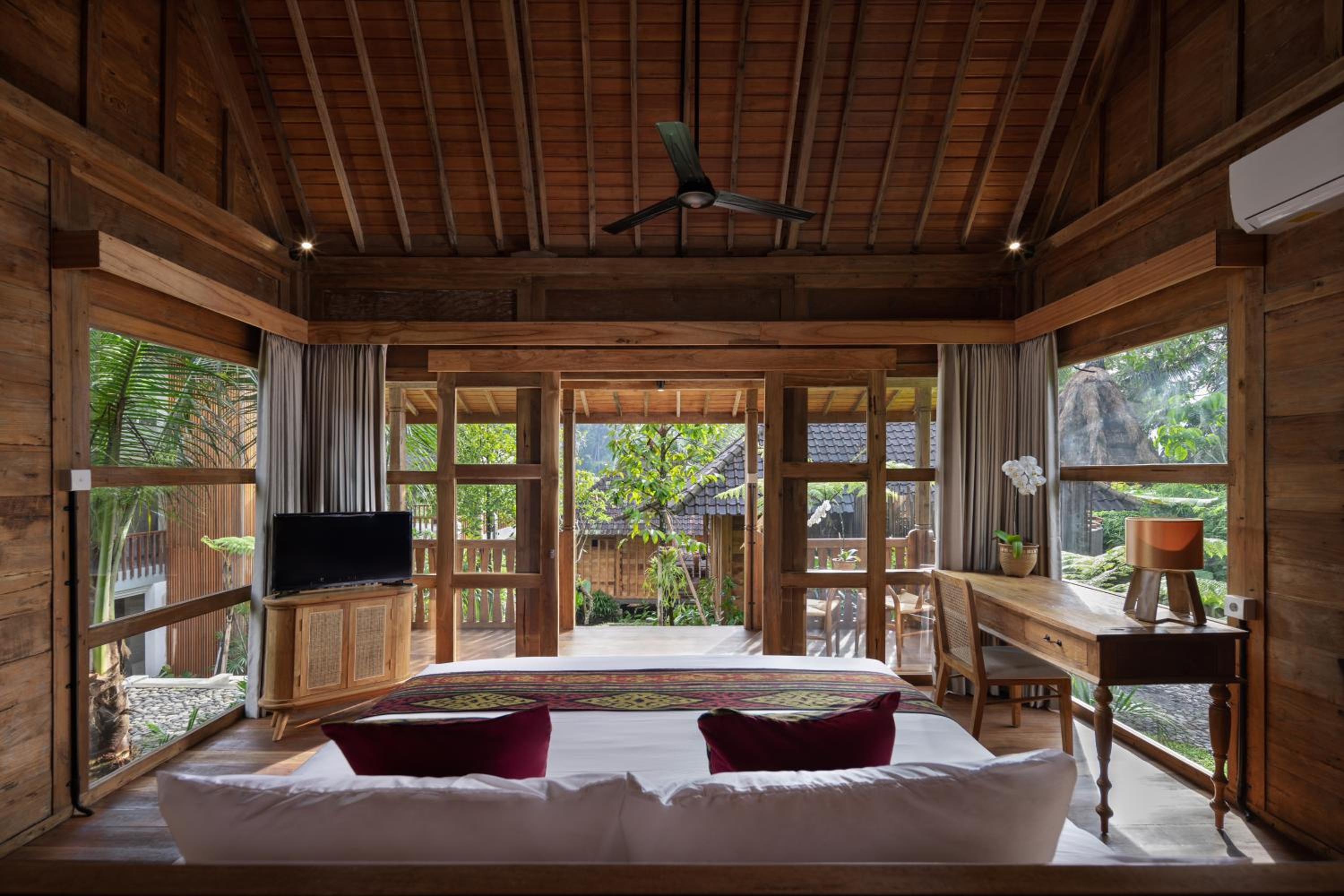 Deluxe Double or Twin Room - Photo 1