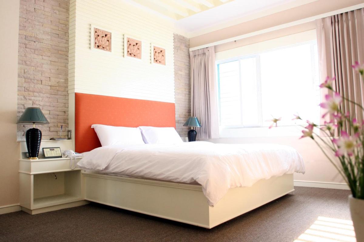 Superior Double or Twin Room photo 3