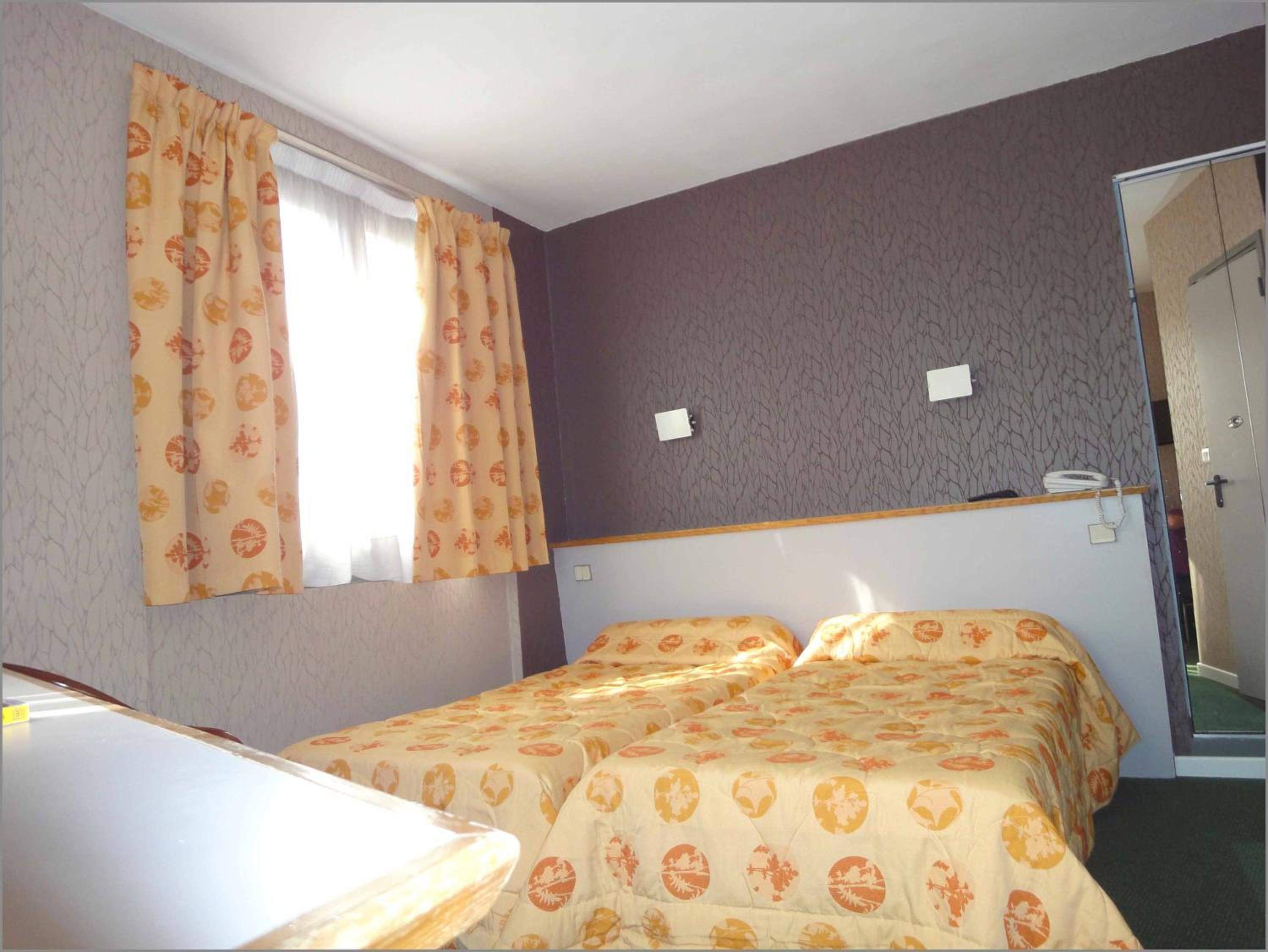 Double or Twin Room with Bathroom photo 3