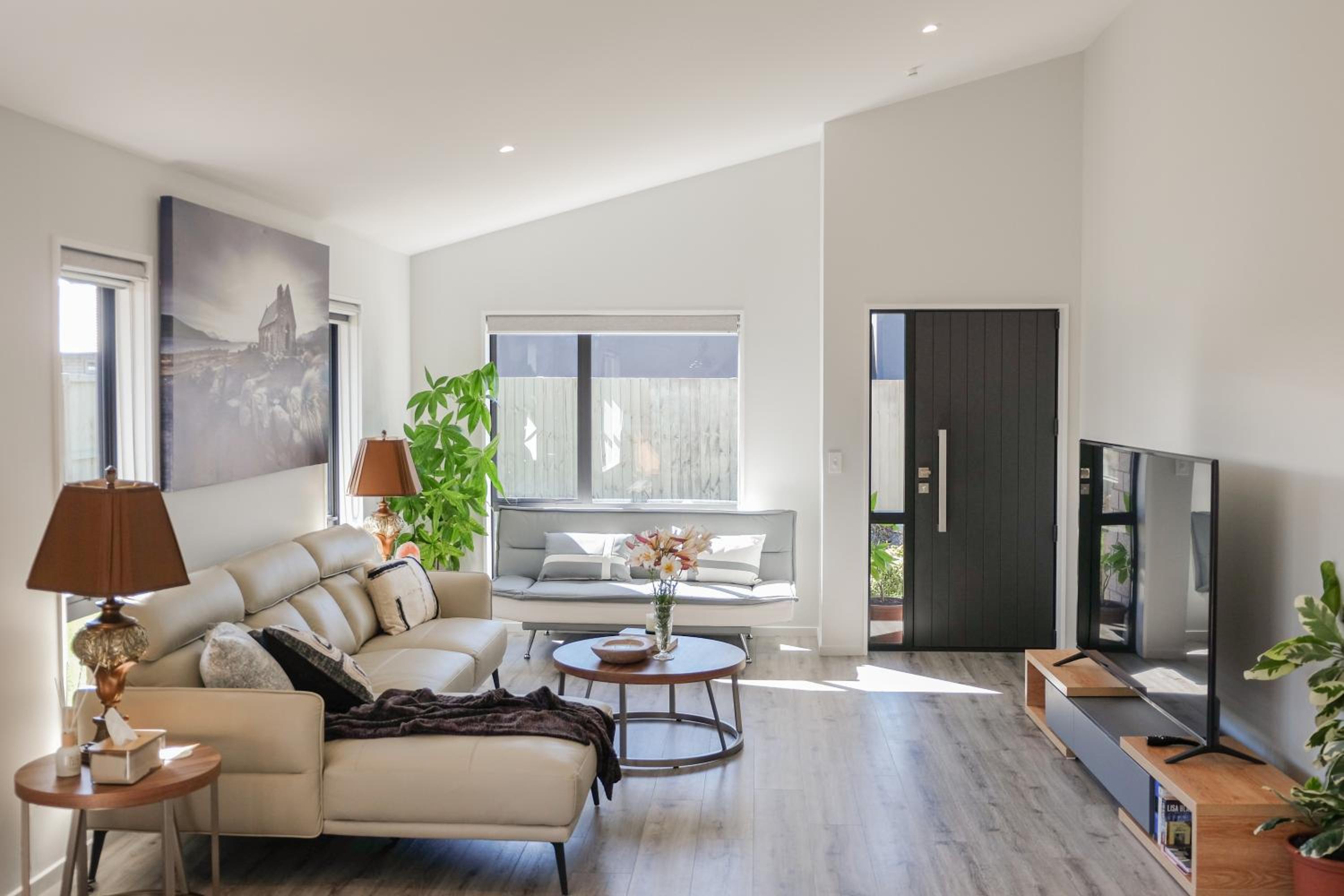 Three-Bedroom House photo 1
