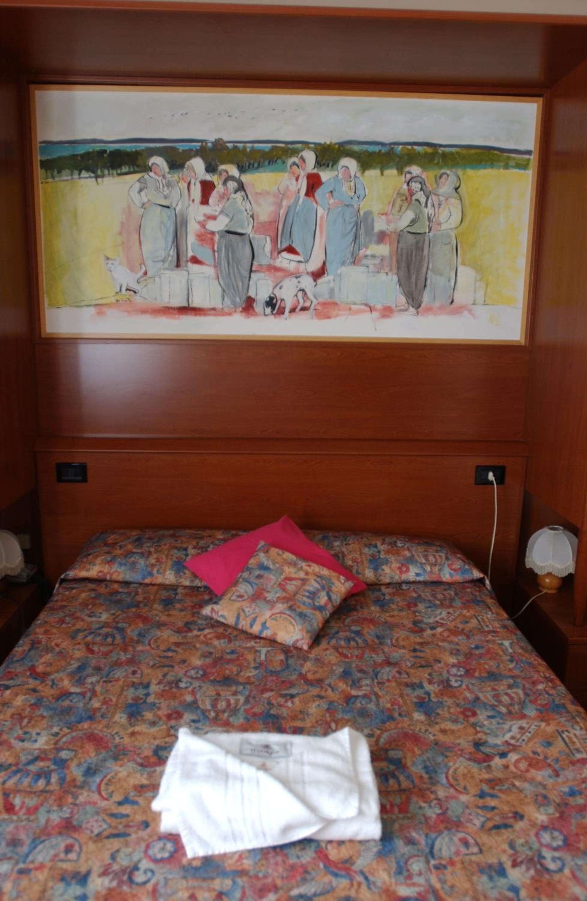 Economy Double Room photo 3