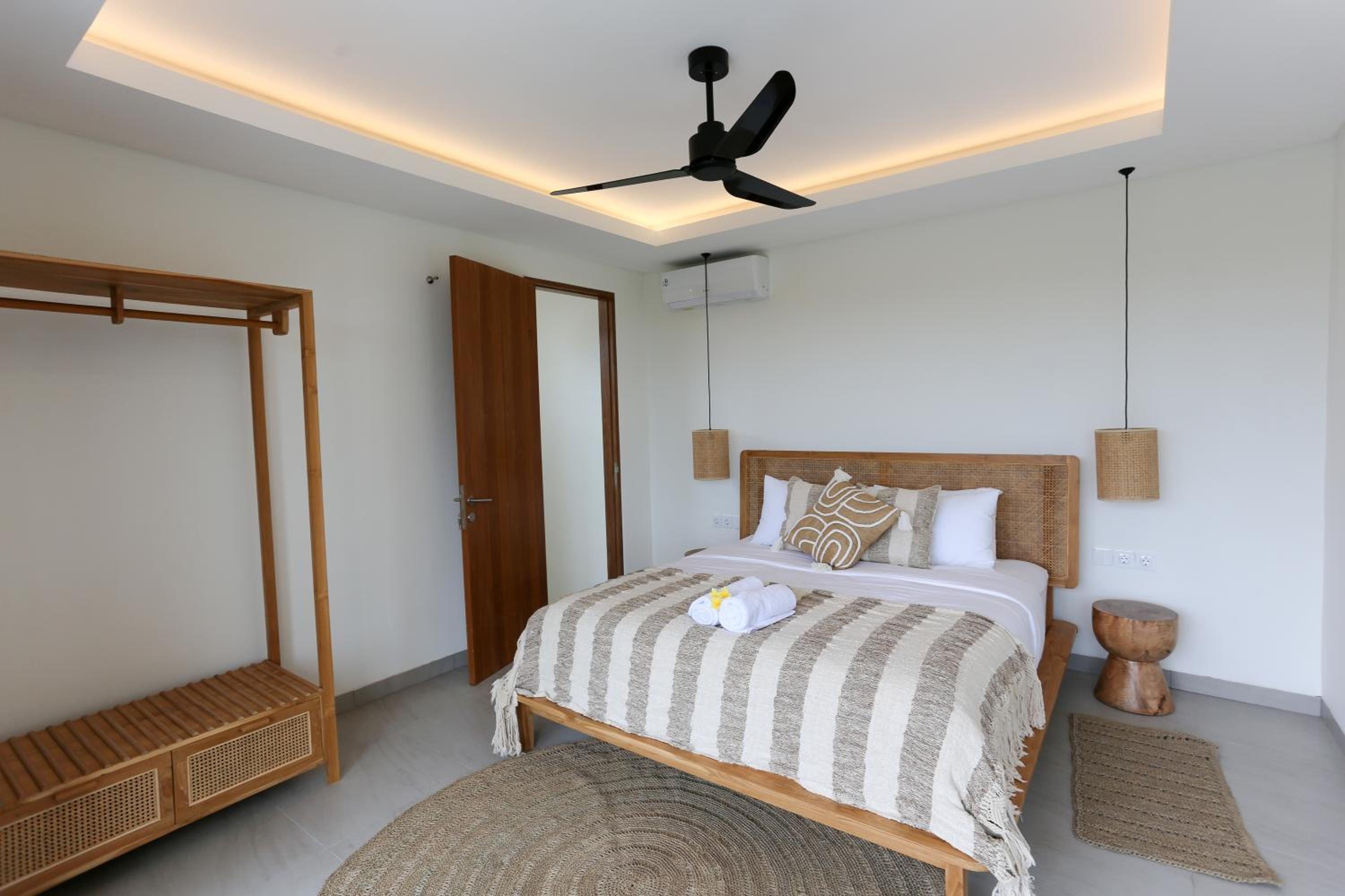 One-Bedroom Villa - Photo 14
