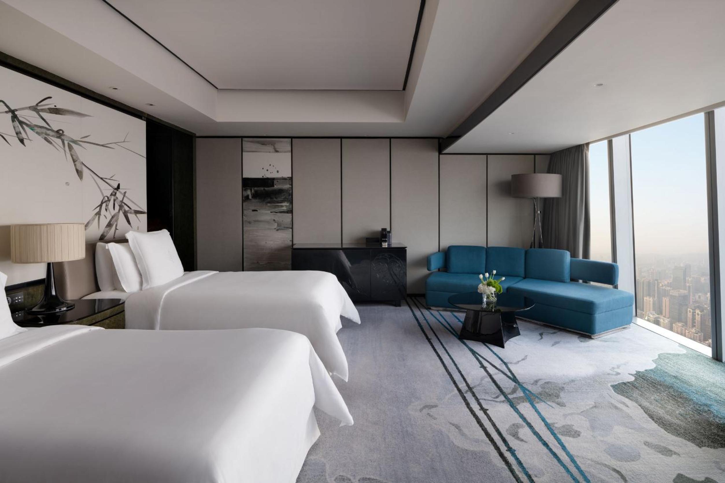 Superior Twin Room with City View