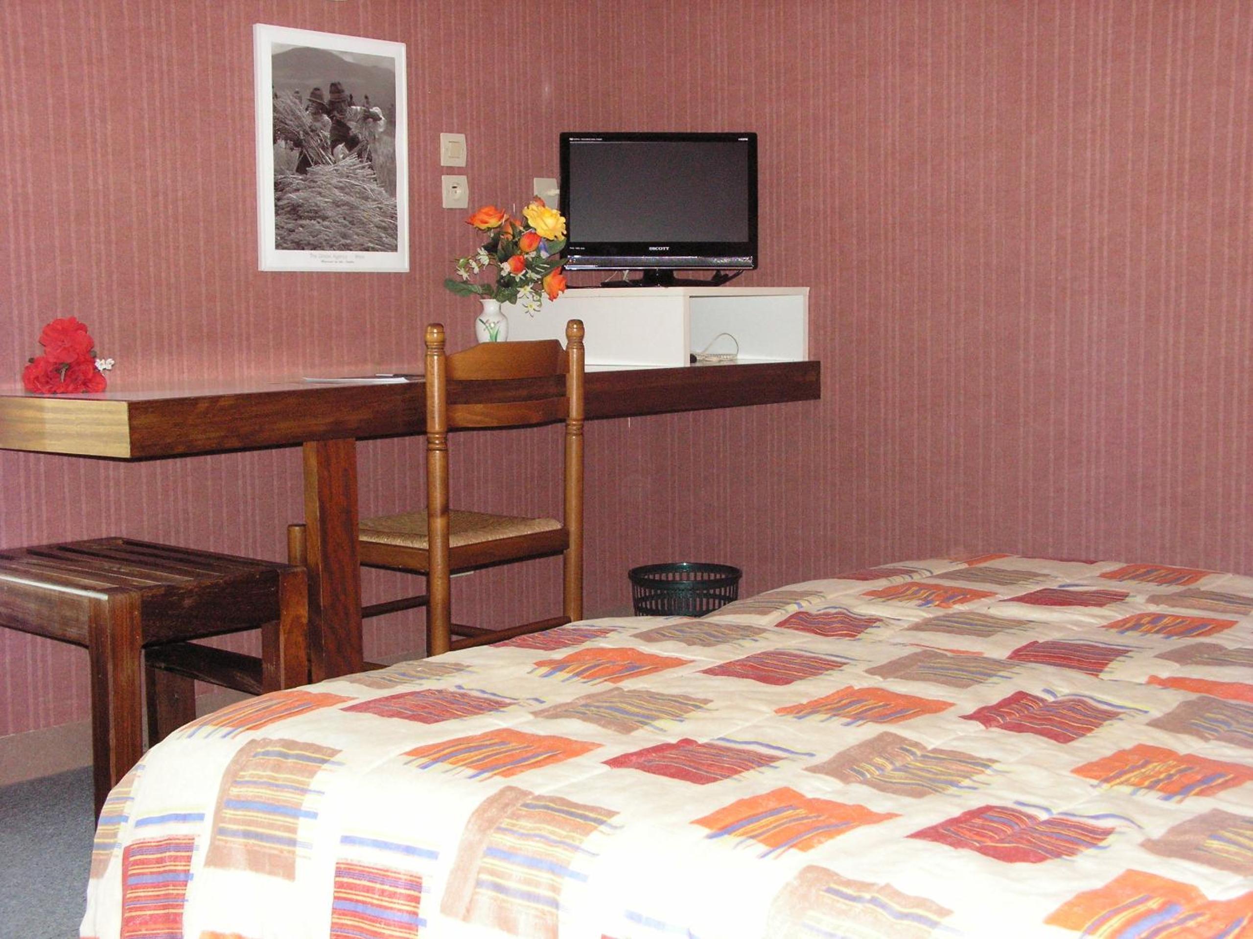 Twin Room - Photo 1
