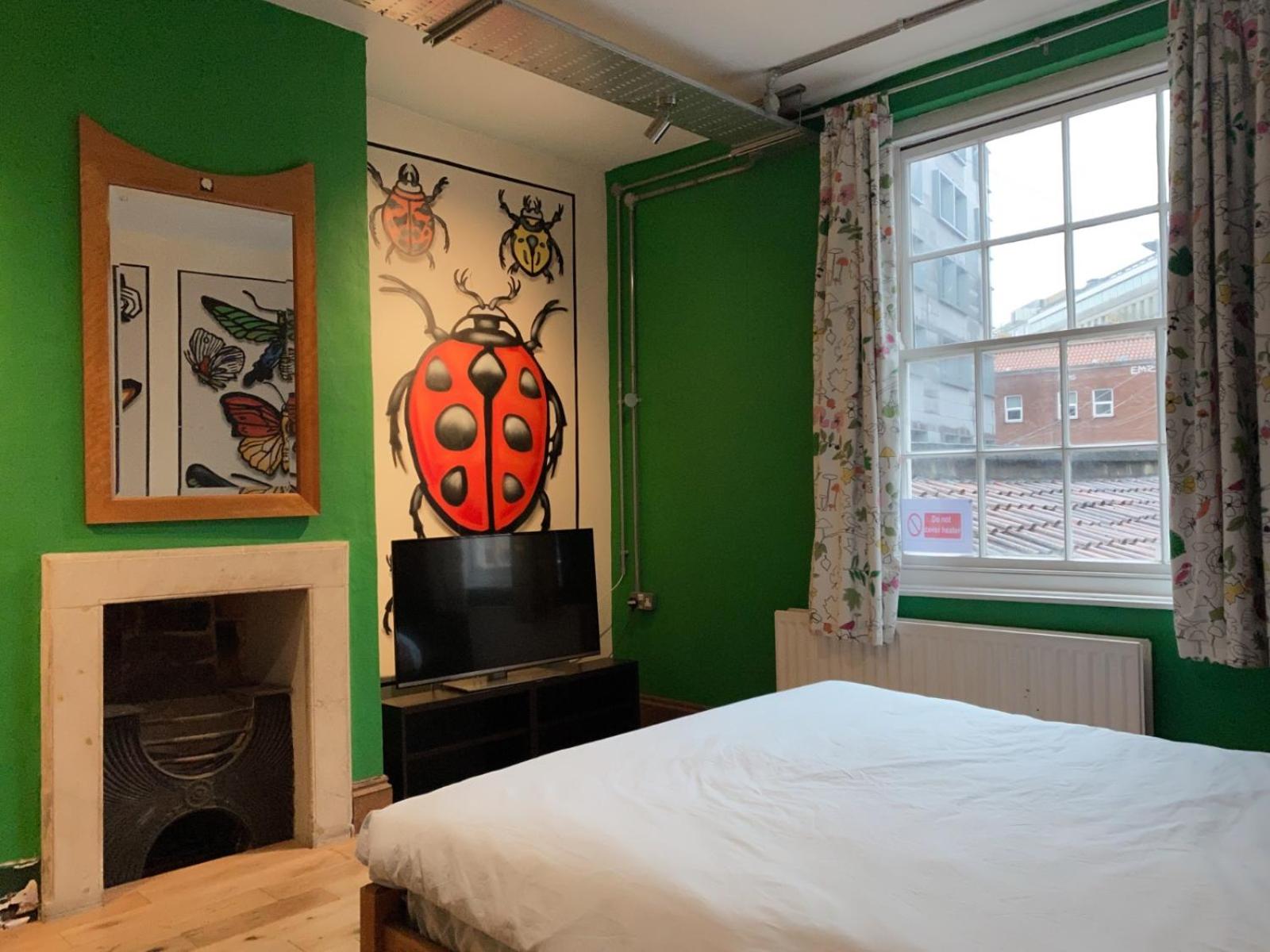 Standard Double Room with Shared Bathroom photo 2