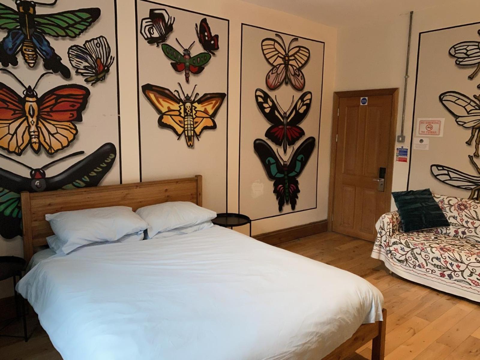 Standard Double Room with Shared Bathroom photo 1