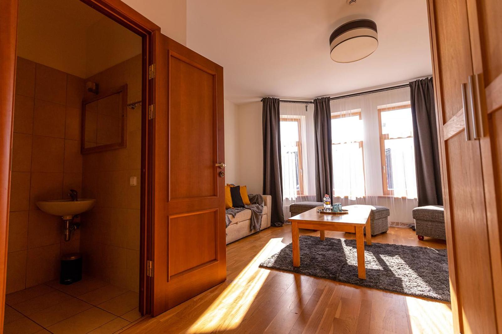 Standard Family Room - Photo 8