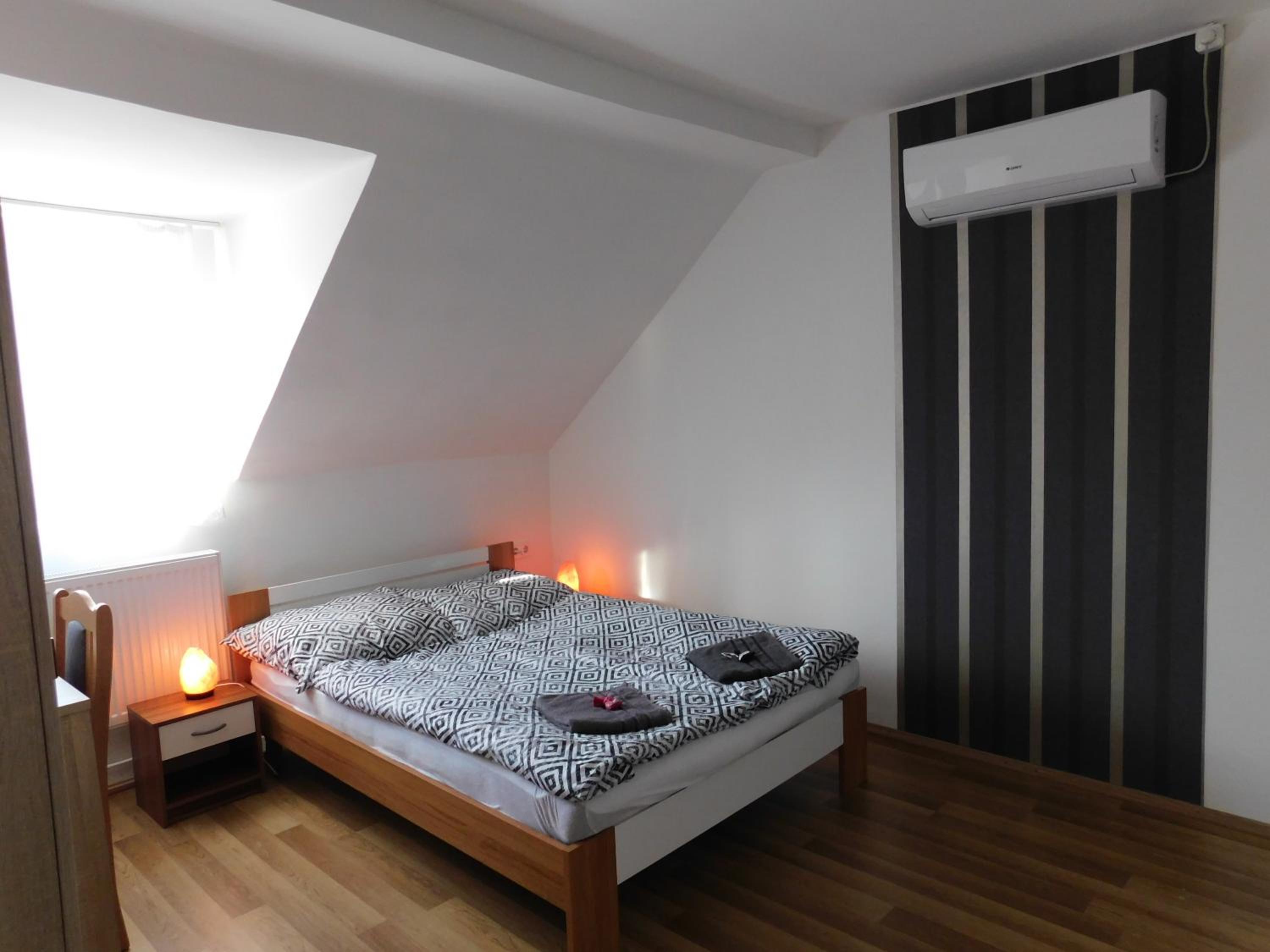 Three-Bedroom Apartment photo 2
