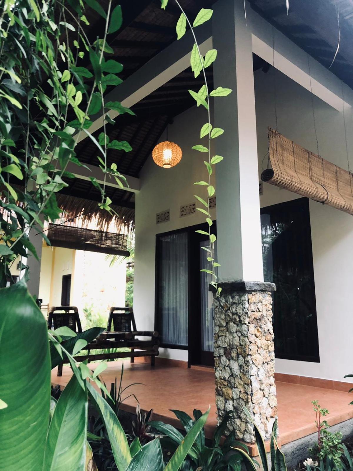Bungalow with Garden View photo 2