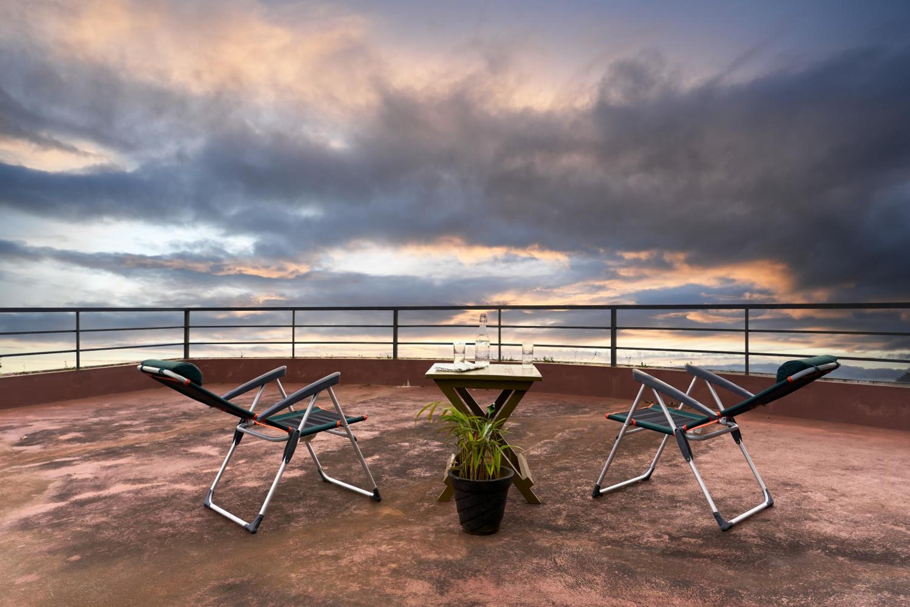 Sunset View Cottage With Jacuzzi with Evening Hi-Tea Complimentary Sunset View Cottage With Jacuzzi with Evening Hi-Tea Complimentary