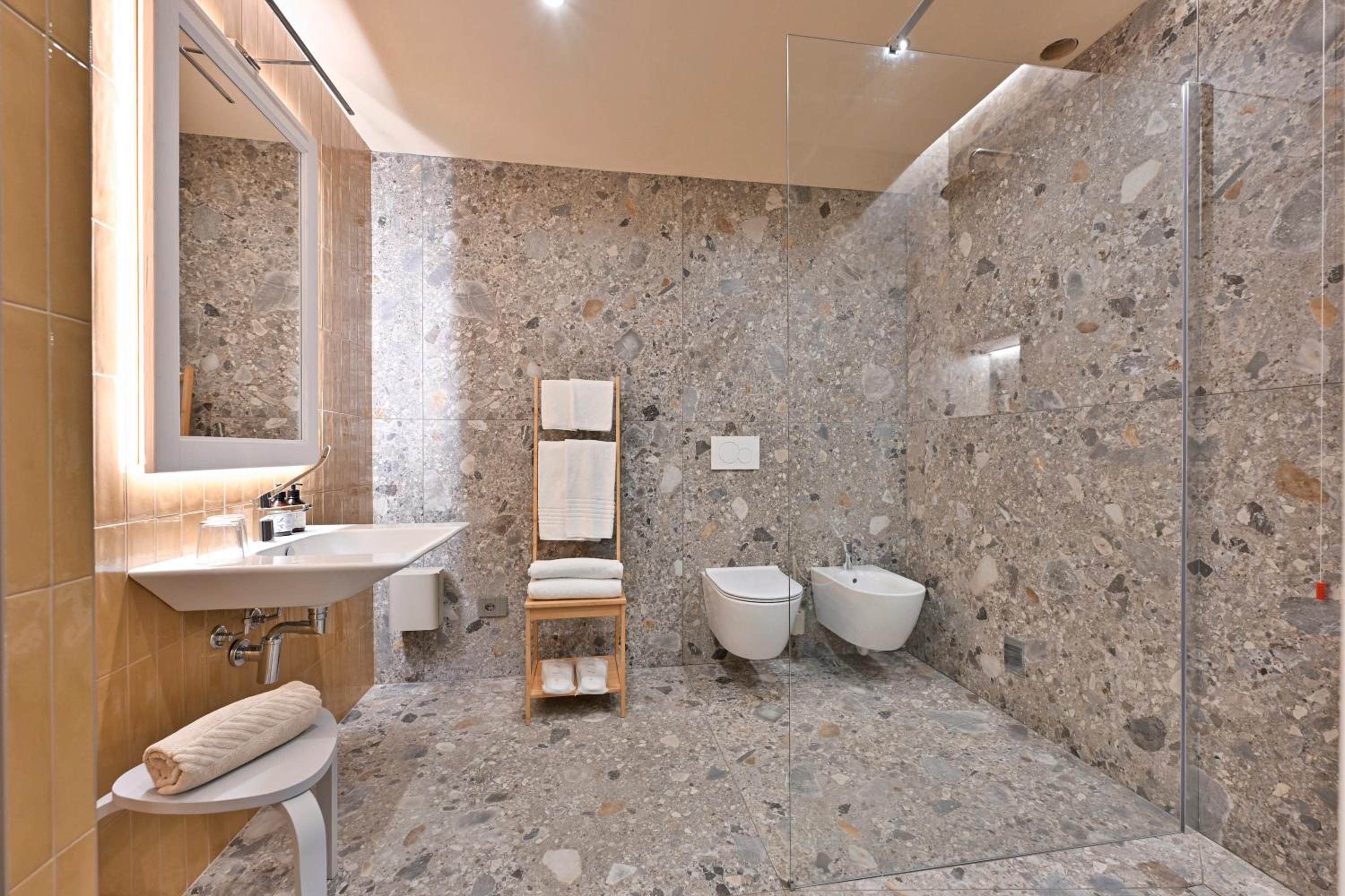 Deluxe Junior Suite