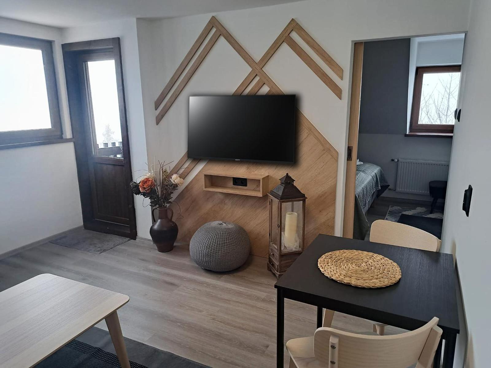 One-Bedroom Suite with Balcony (2 Adults) - Photo 5